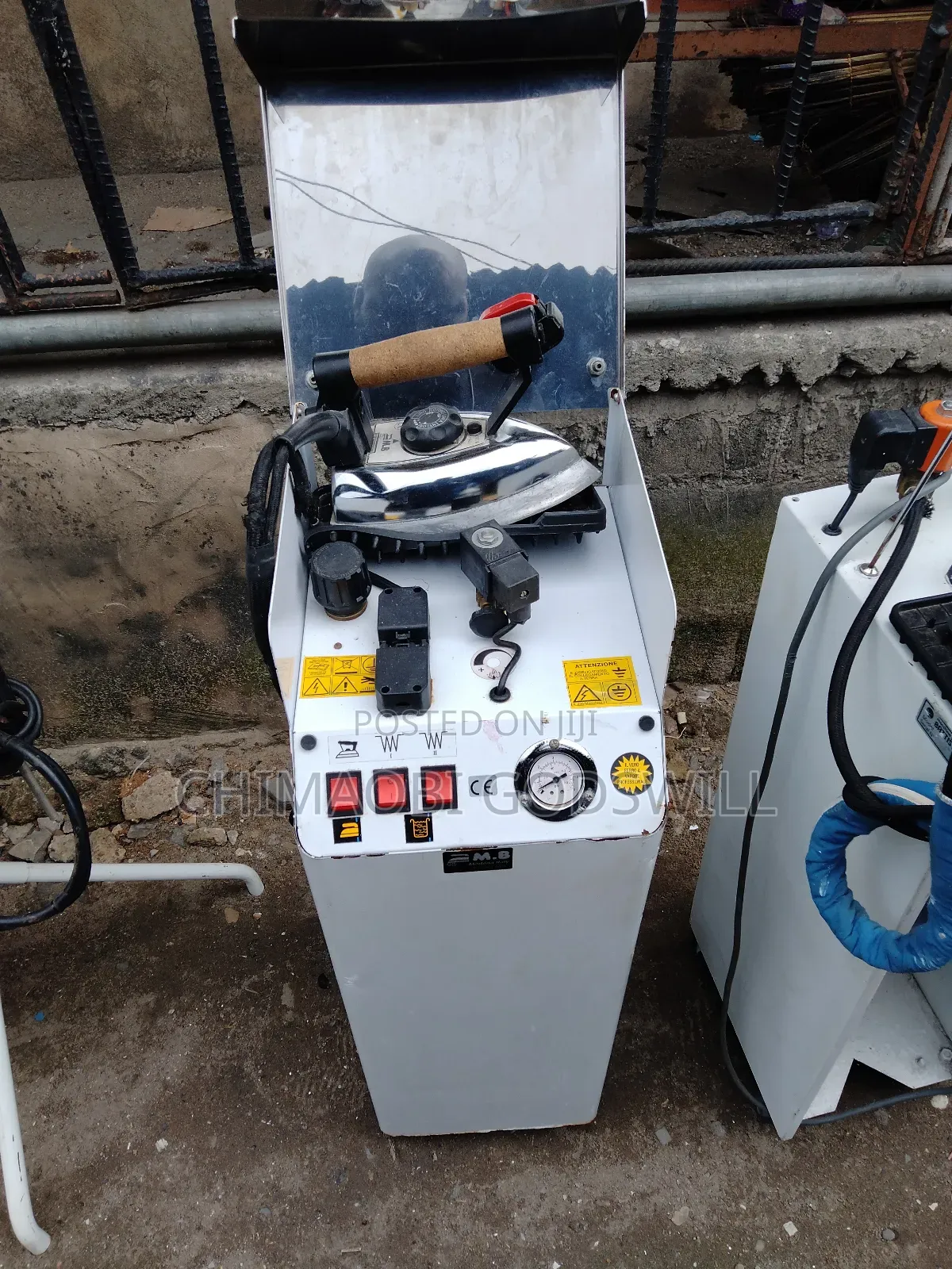 Industrial Steaming Pressing Iron