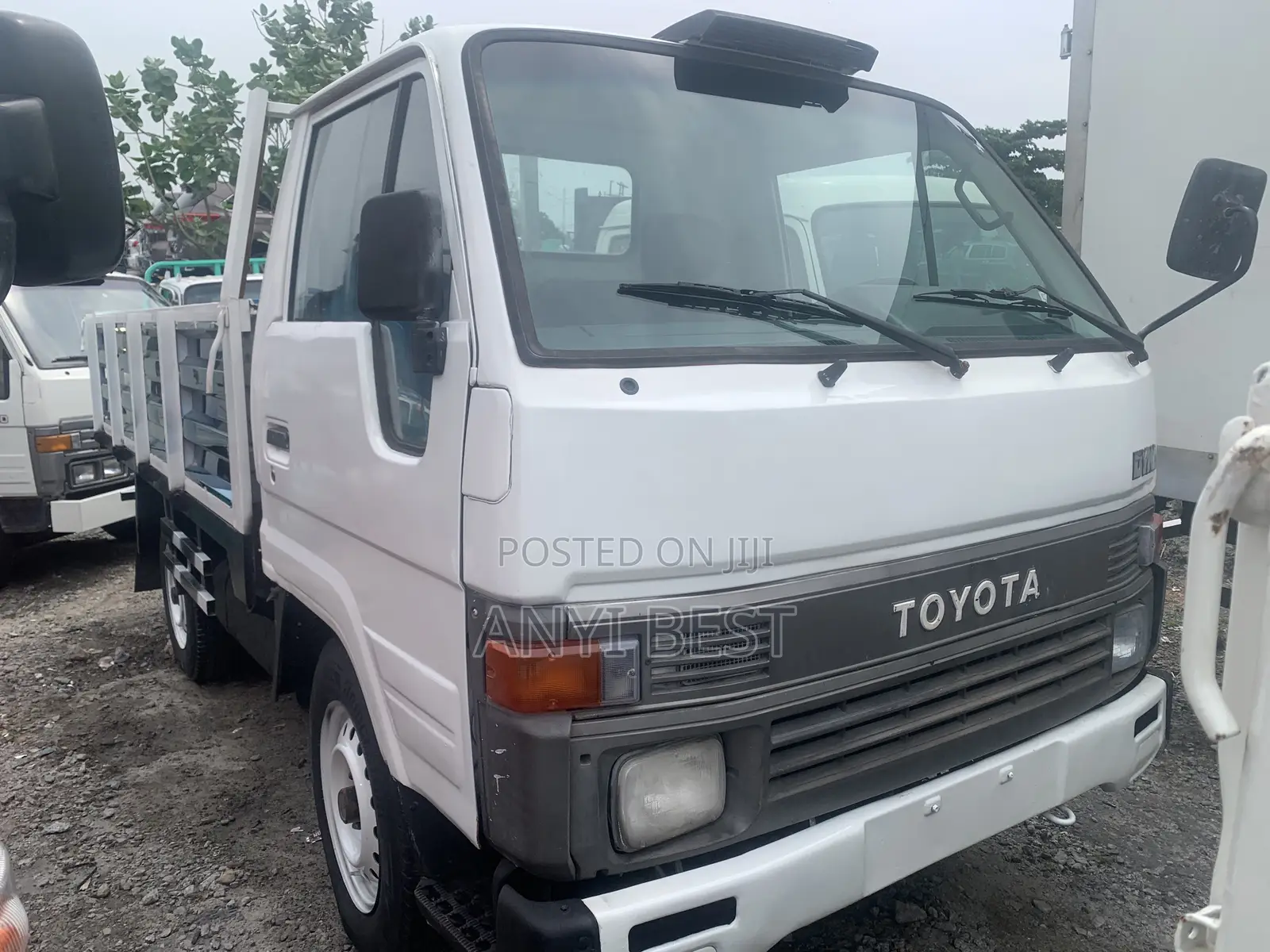 Toyota Dyna 100