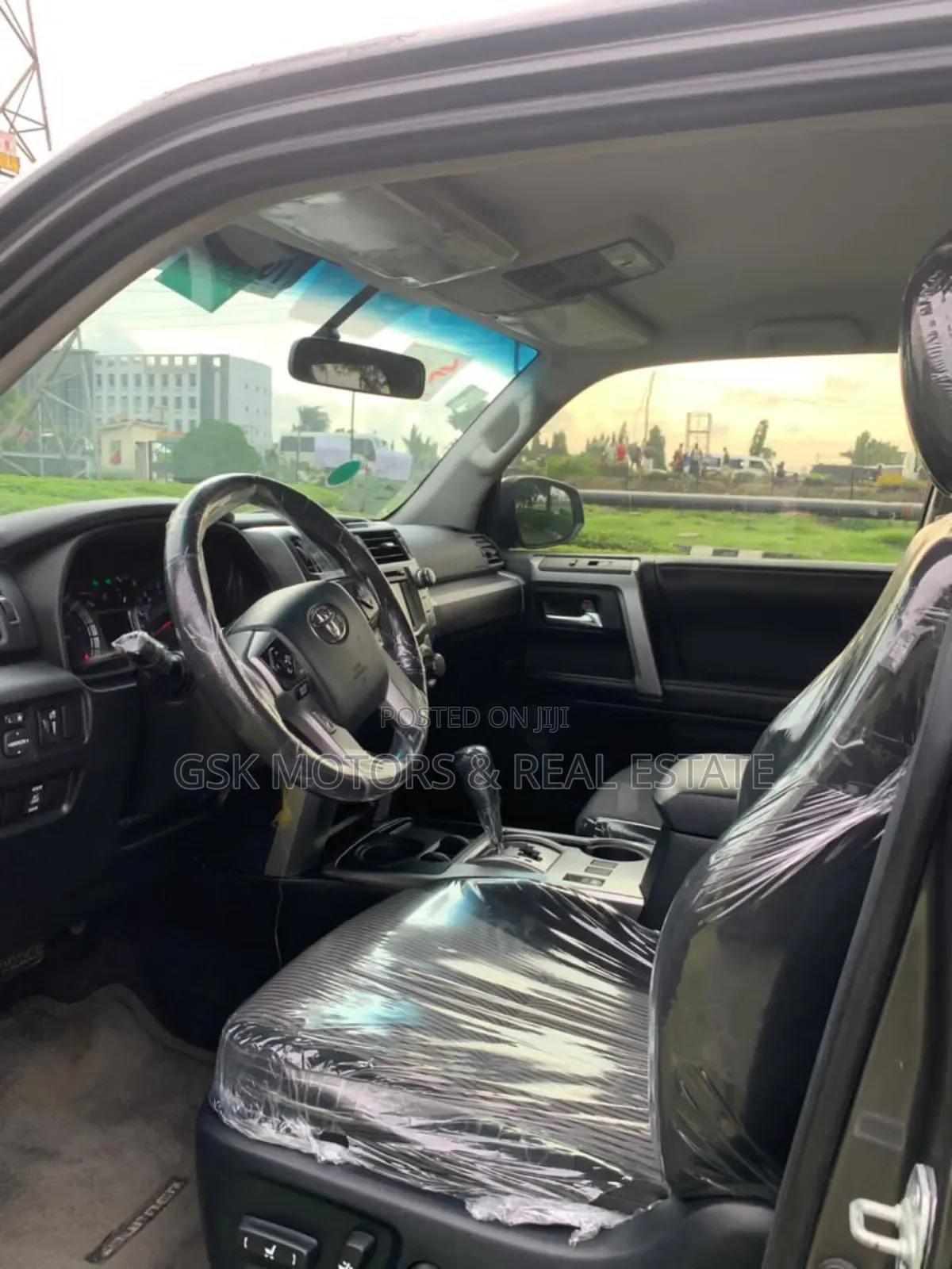 Toyota 4-Runner SR5 Premium 4dr 4x2 (4.0L 6cyl 5A) 2017 Gray