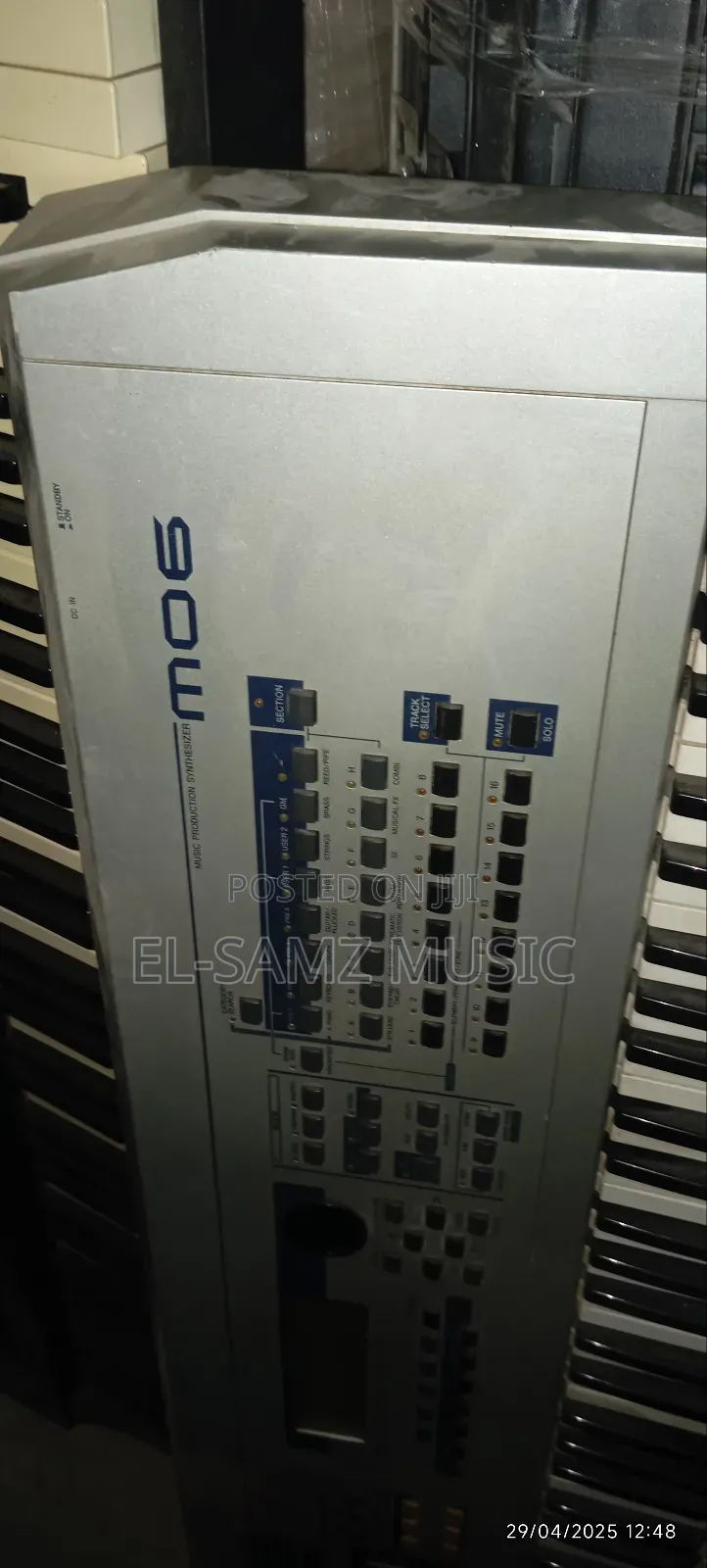 Yamaha Motif Mo6