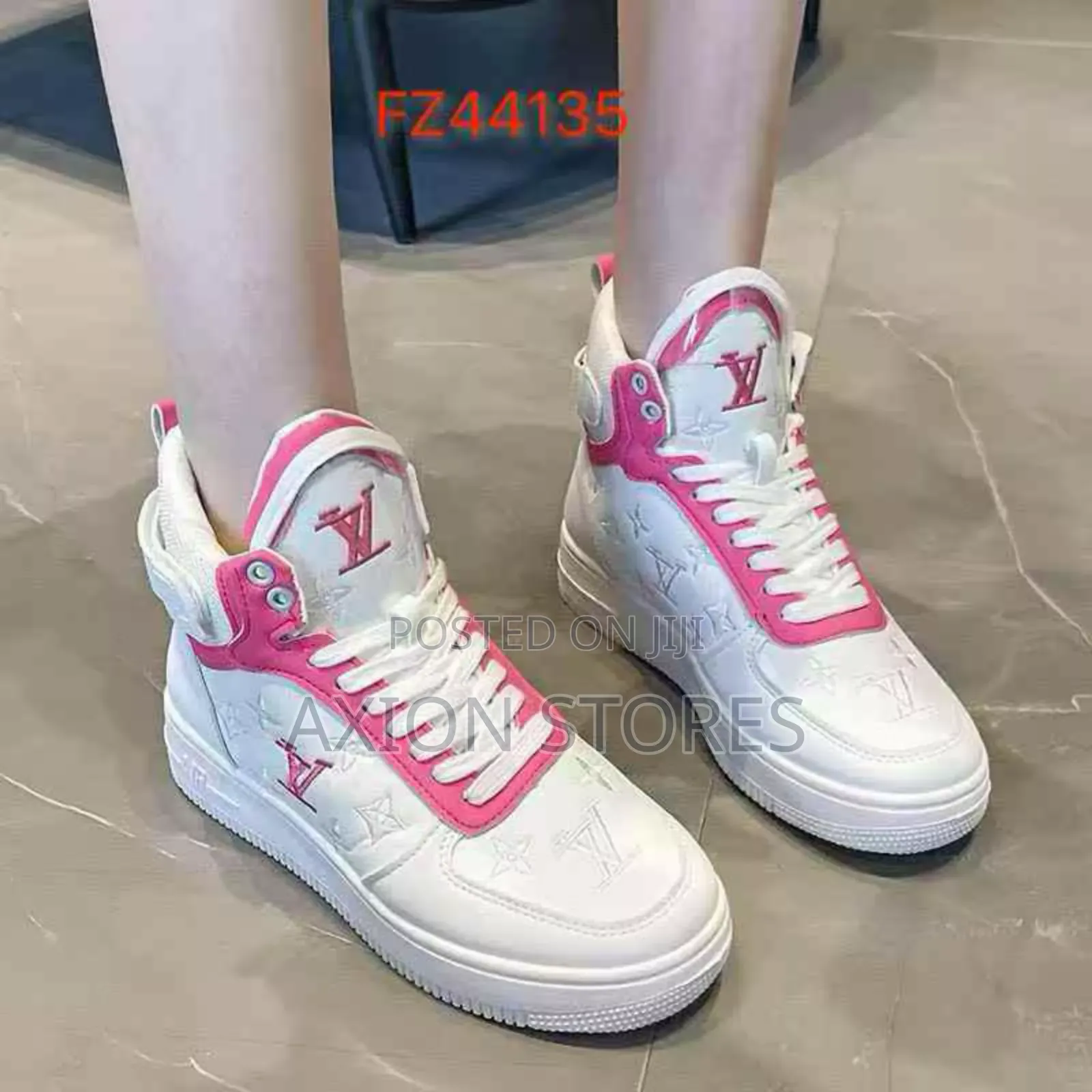 Louis Vuitton Fashion Sneakers