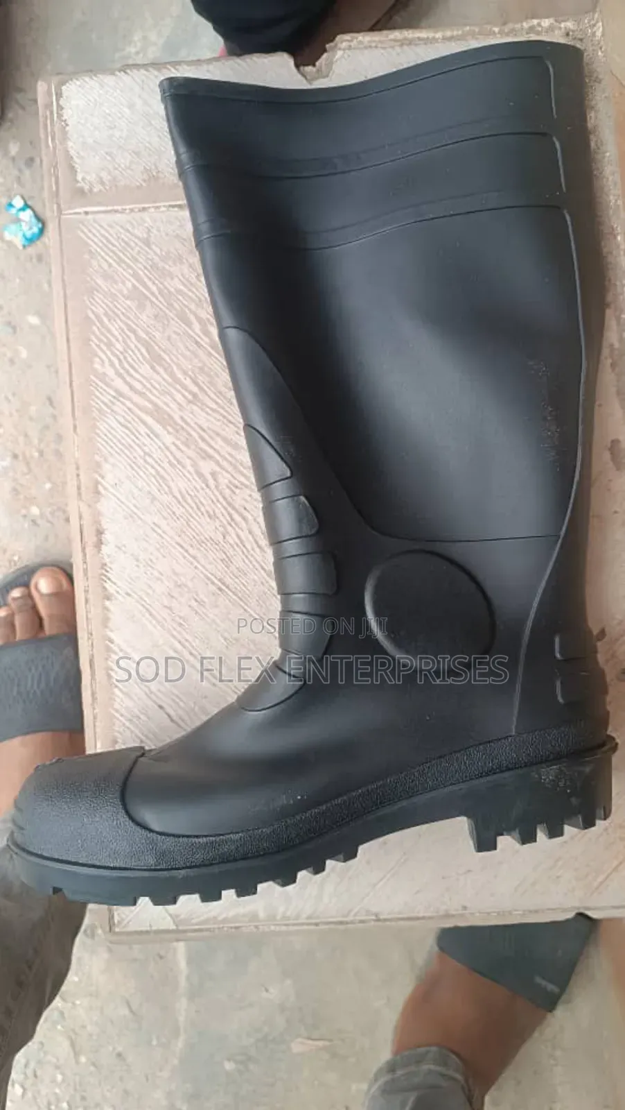 Black Safety Rain Boot 👢