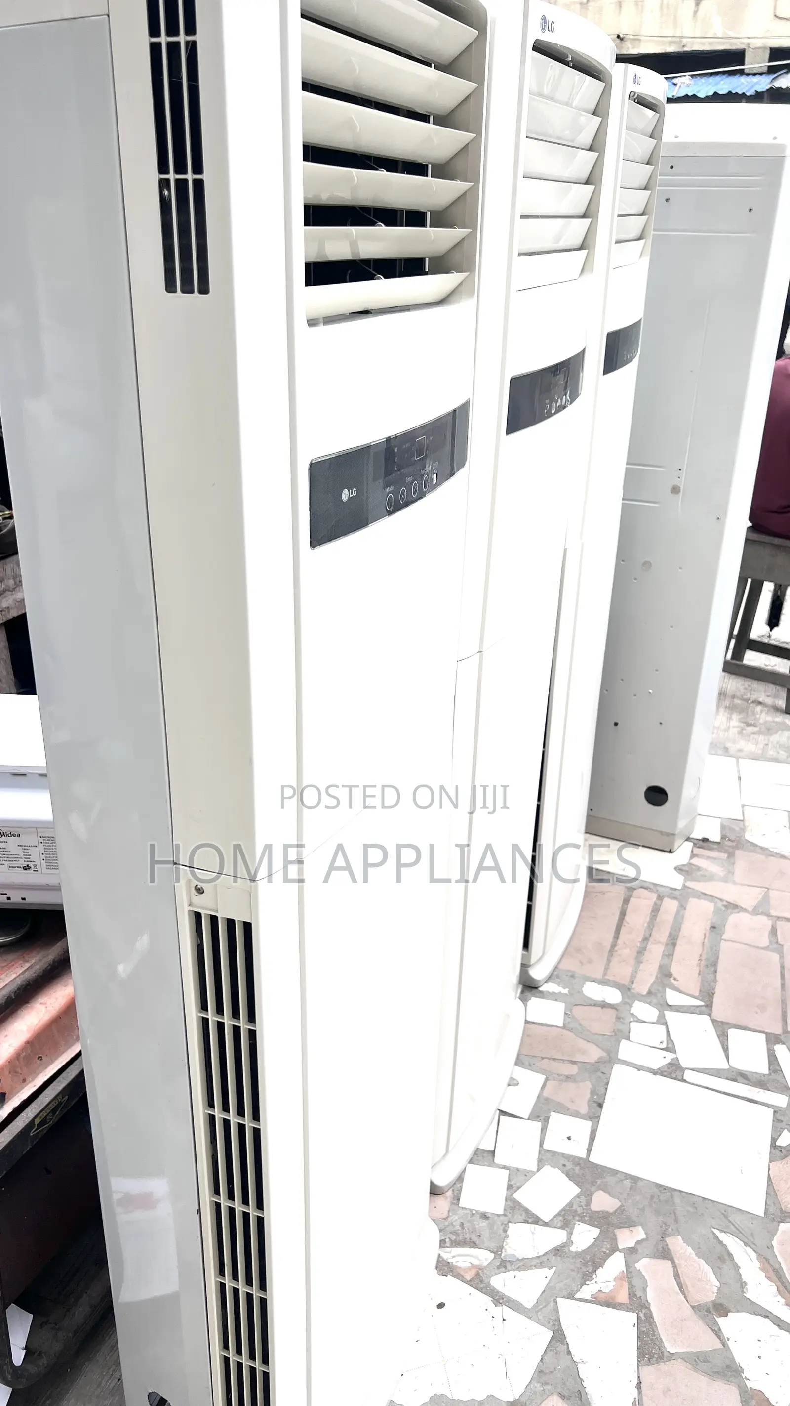 Low Voltage Lg 2hp Standing Air Condition With Warranty