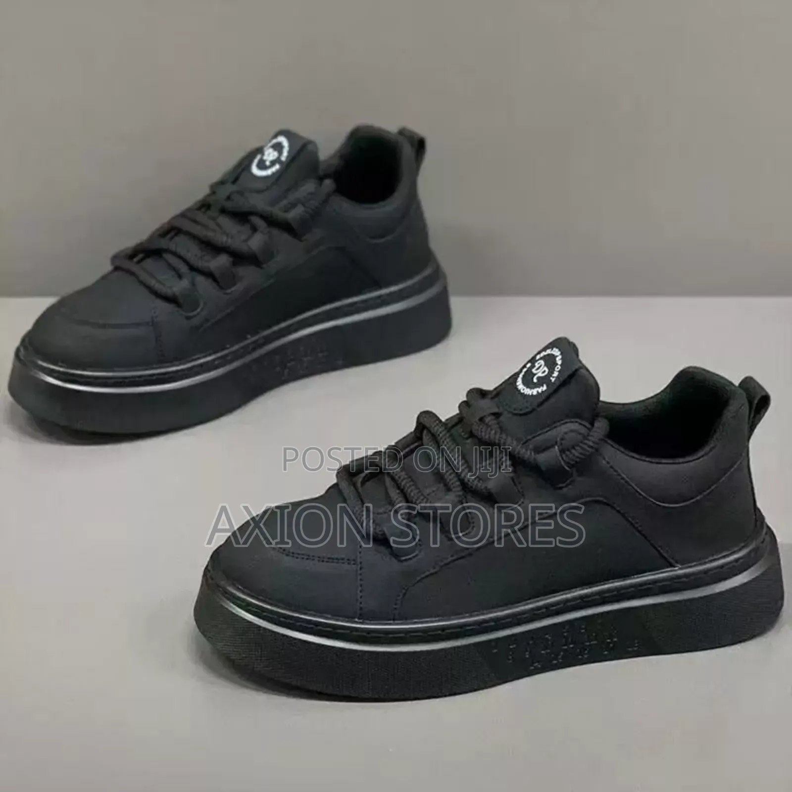 High Quality Fashion Sneakers