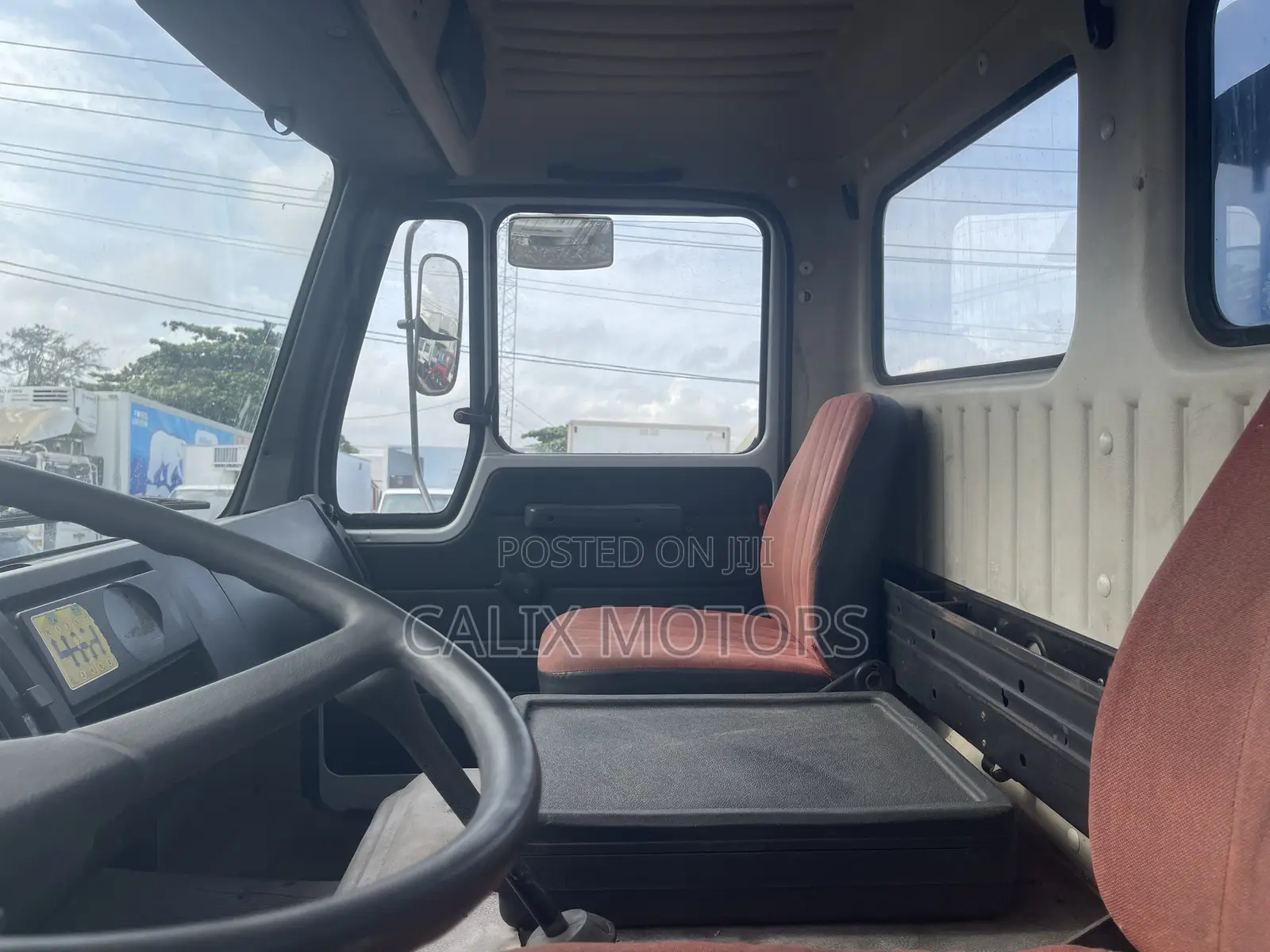 Foreign Used Mercedes Benz Water Tanker Truck.