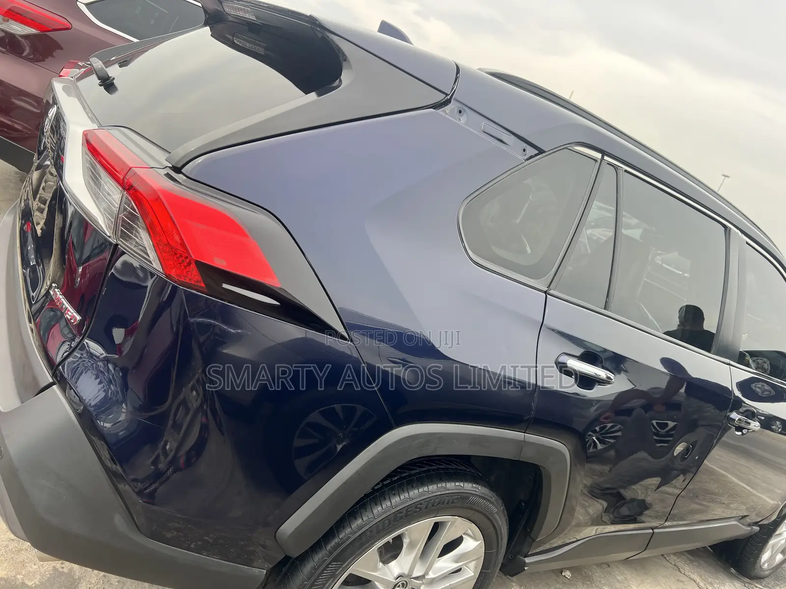 Toyota RAV4 XLE Premium AWD 2020 Blue