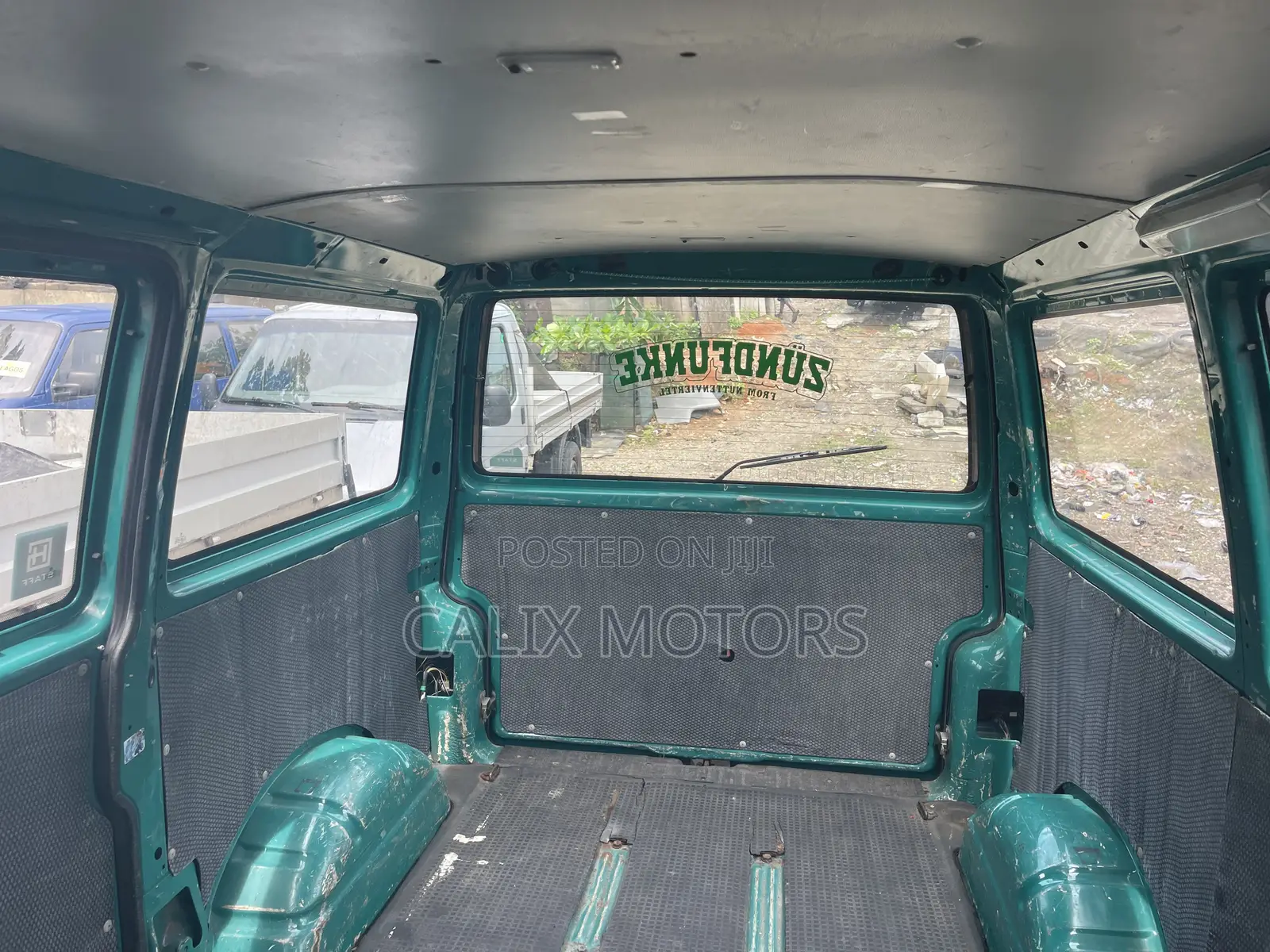 Volkswagen Transporter 2005 Green