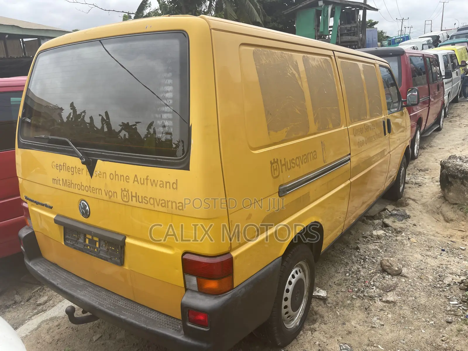 Volkswagen Transporter 2005 Yellow