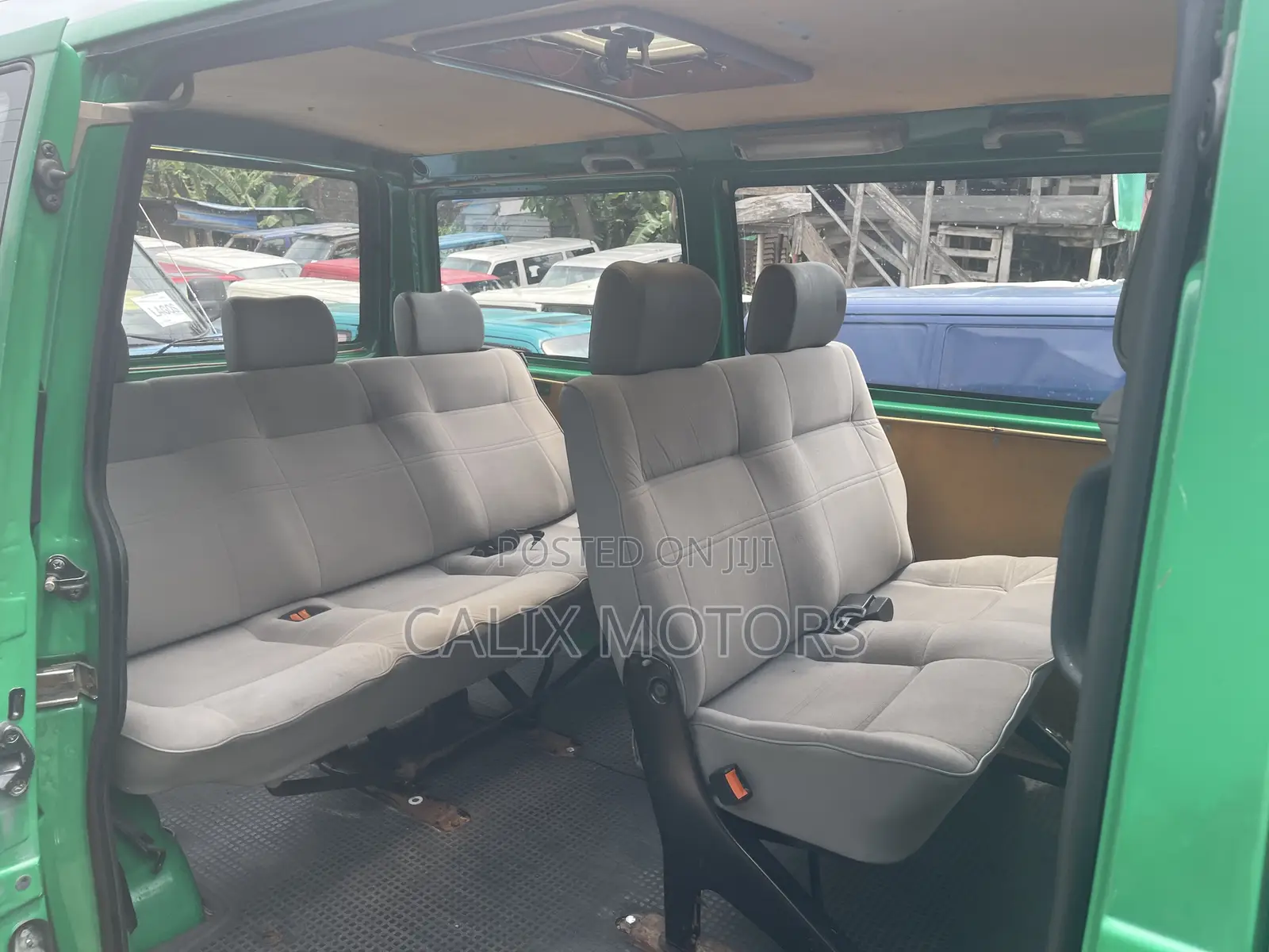 Volkswagen Transporter 2005 Green