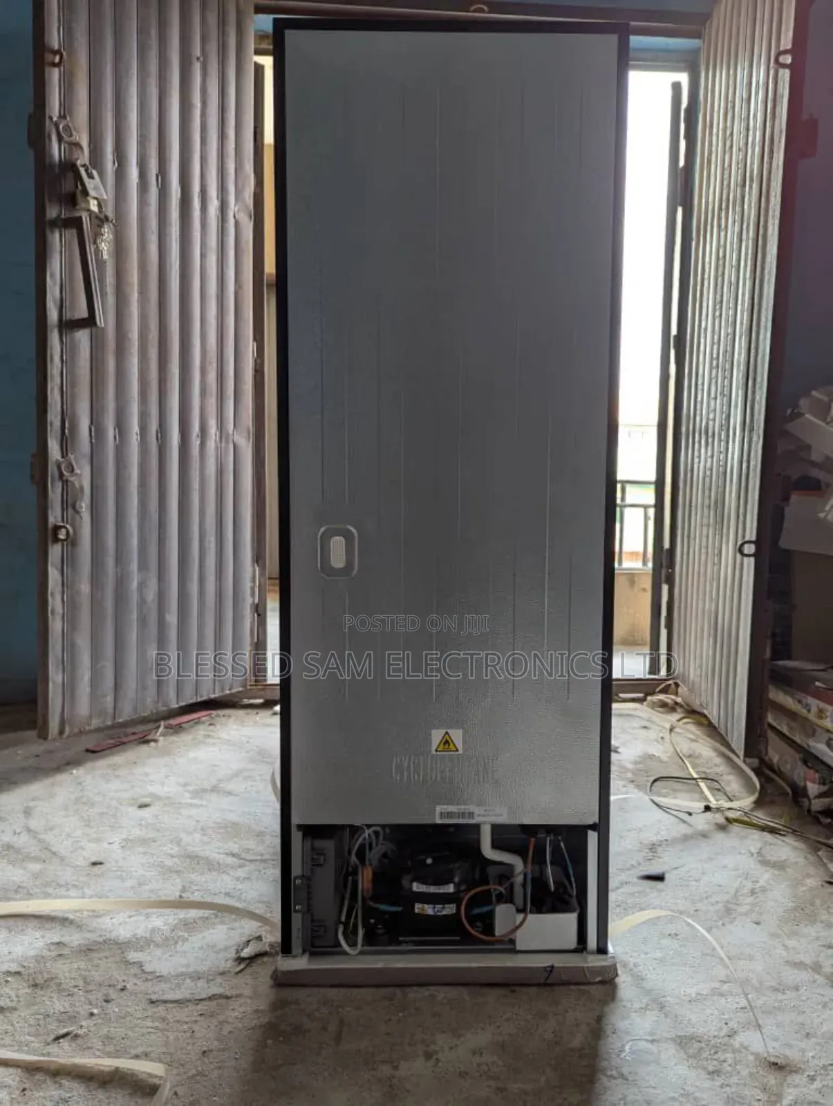 Original Midea 236 Litre Inverter Freezer & Fridge > 2 Yrs