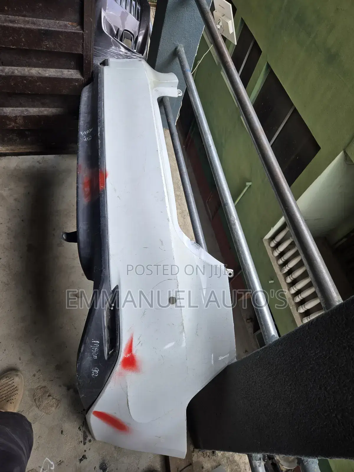 Camry 2018 Back Bumper Le