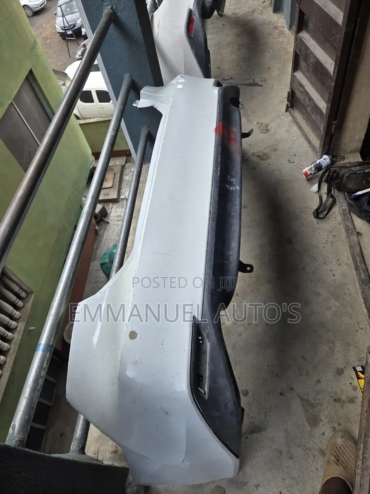 Camry 2018 Back Bumper Le
