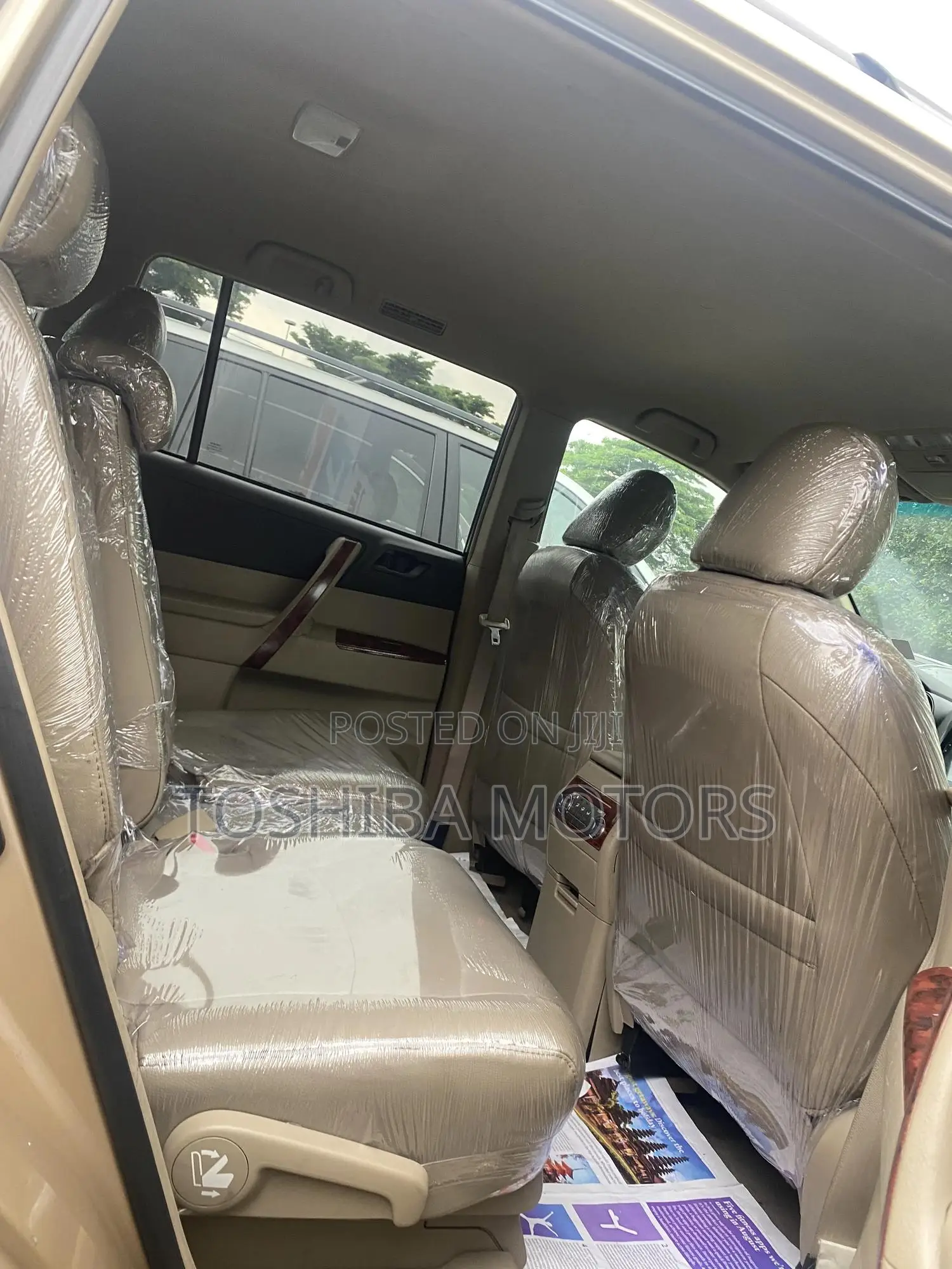 Toyota Highlander SE 2010 Gold
