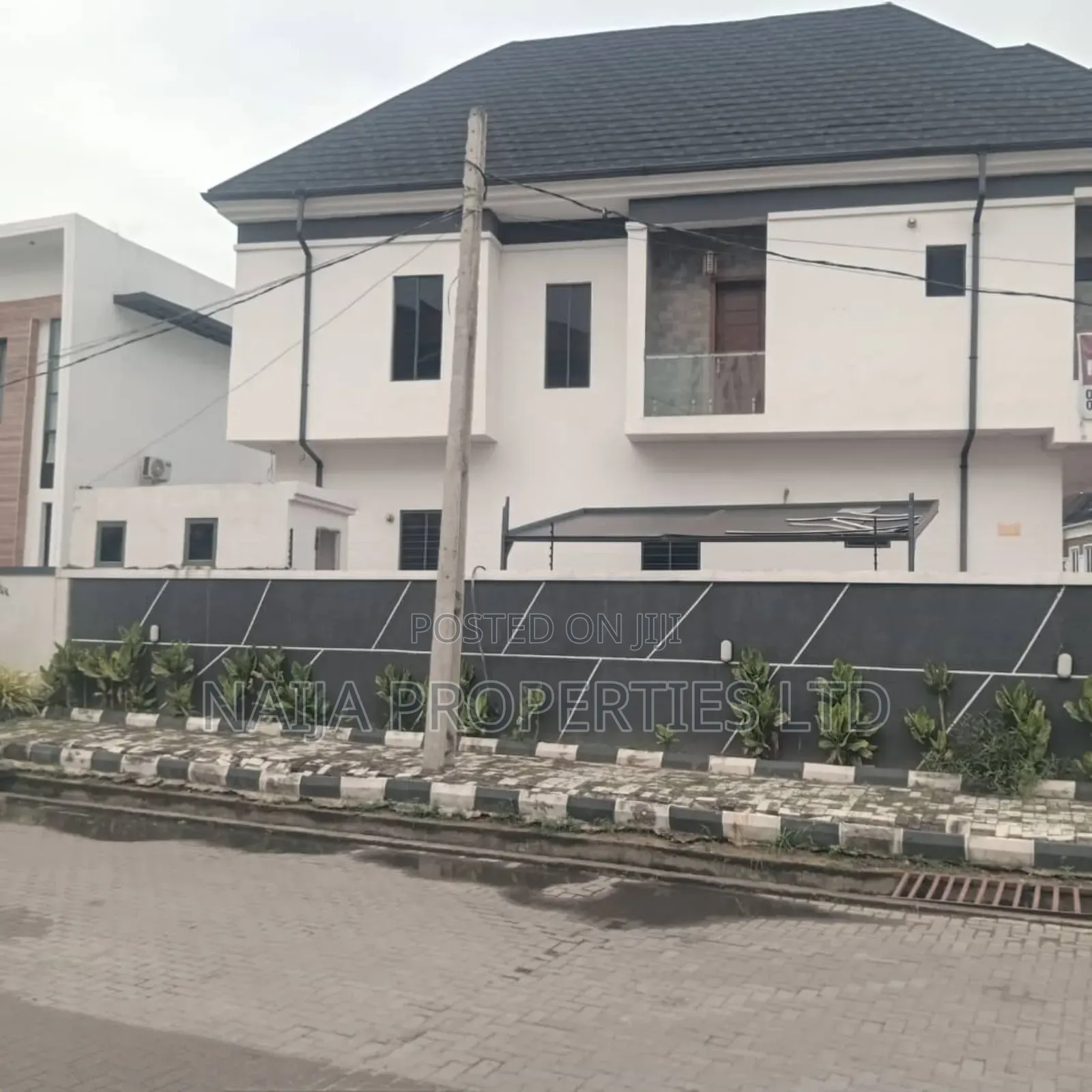 5bdrm Duplex in Chevyview Estate, Lekki for sale