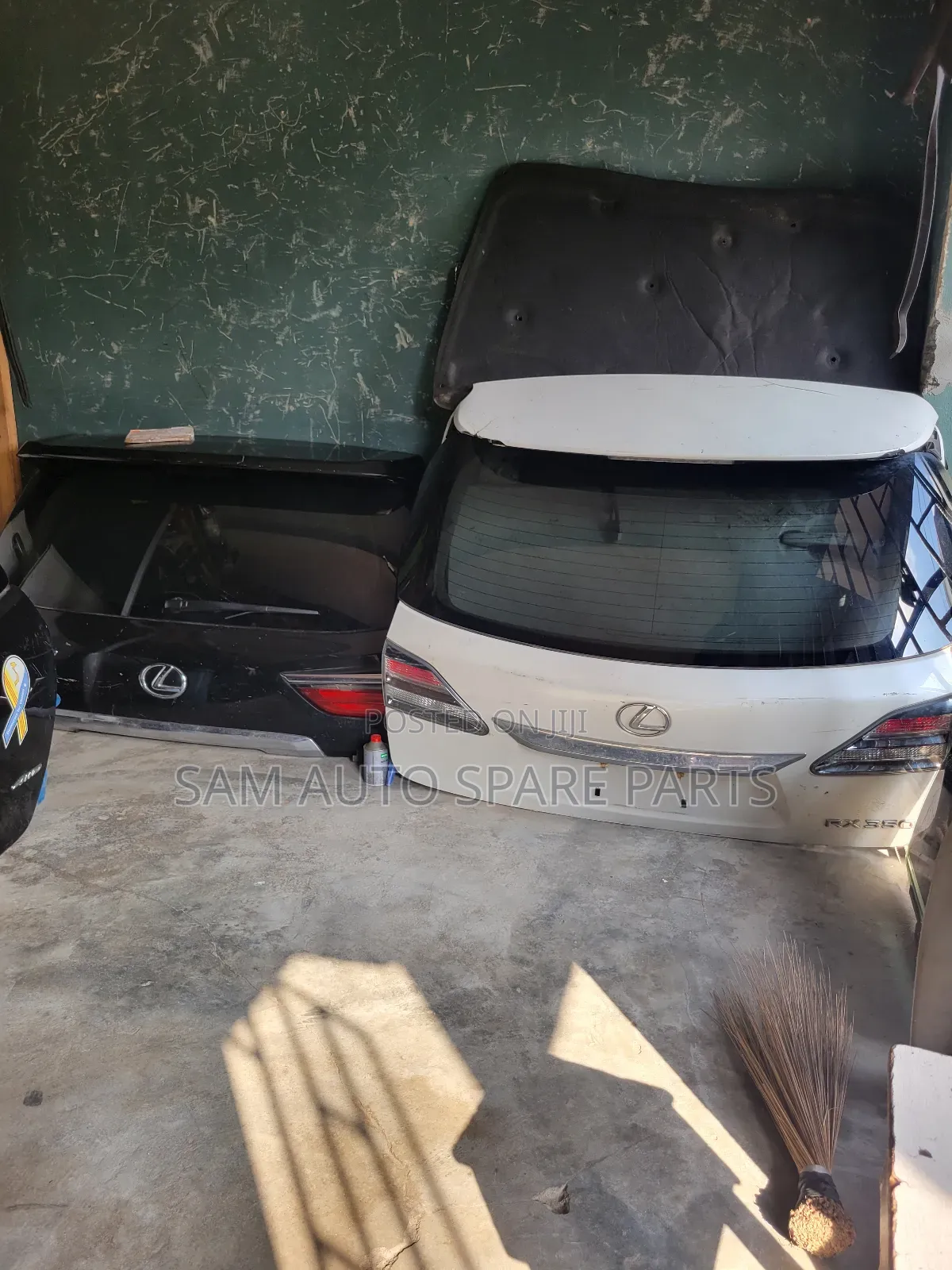 Lexus 350 2012 Model Complete Booth Neat One