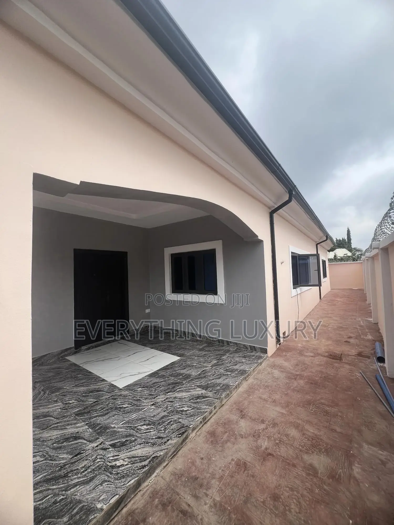 3bdrm Bungalow in Ushafa for rent