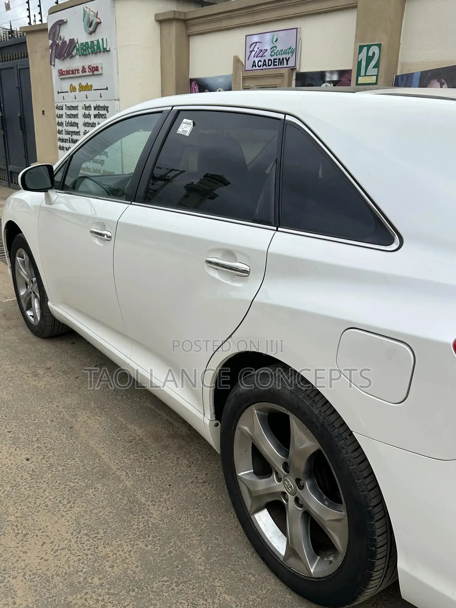 Toyota Venza V6 AWD 2010 White