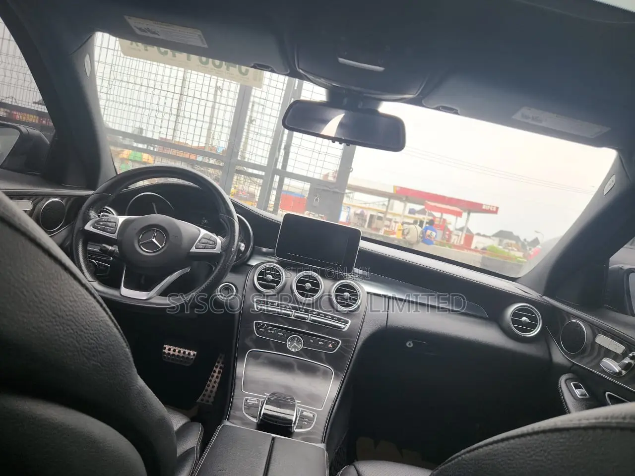 Mercedes-Benz C300 2016 Black