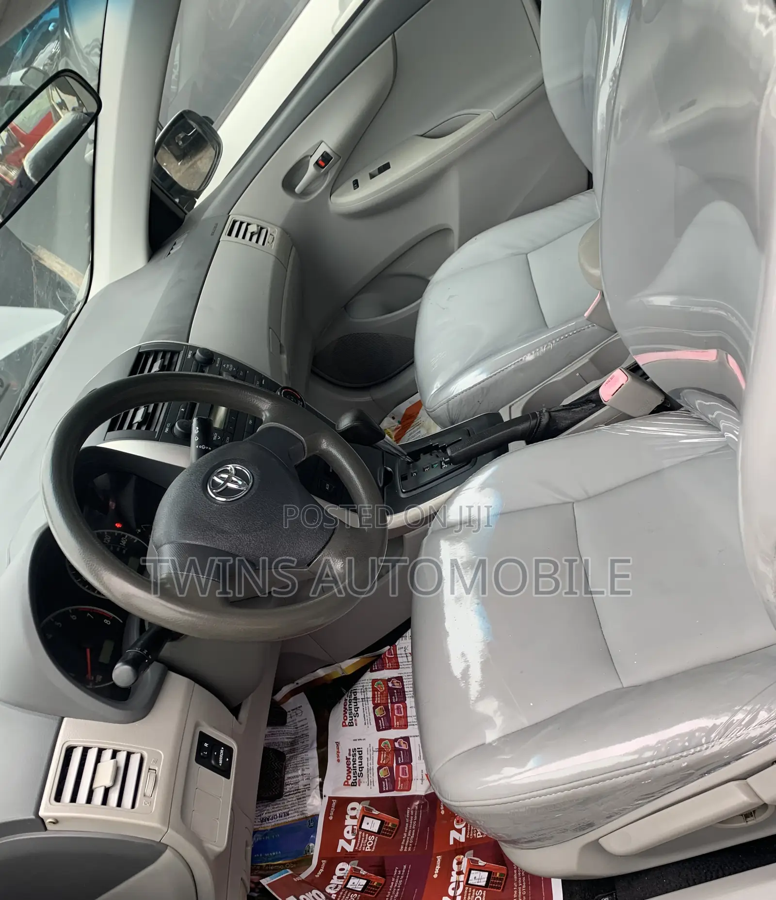 Toyota Corolla LE 4dr Sedan (1.8L 4cyl 4A) 2010 Silver