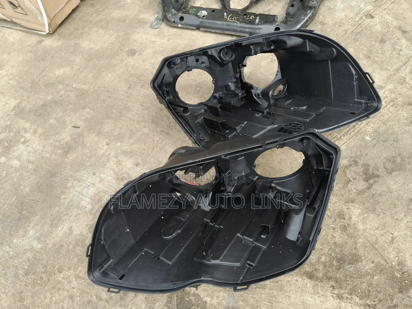Headlamp Casing For Glk 350 Non Charger
