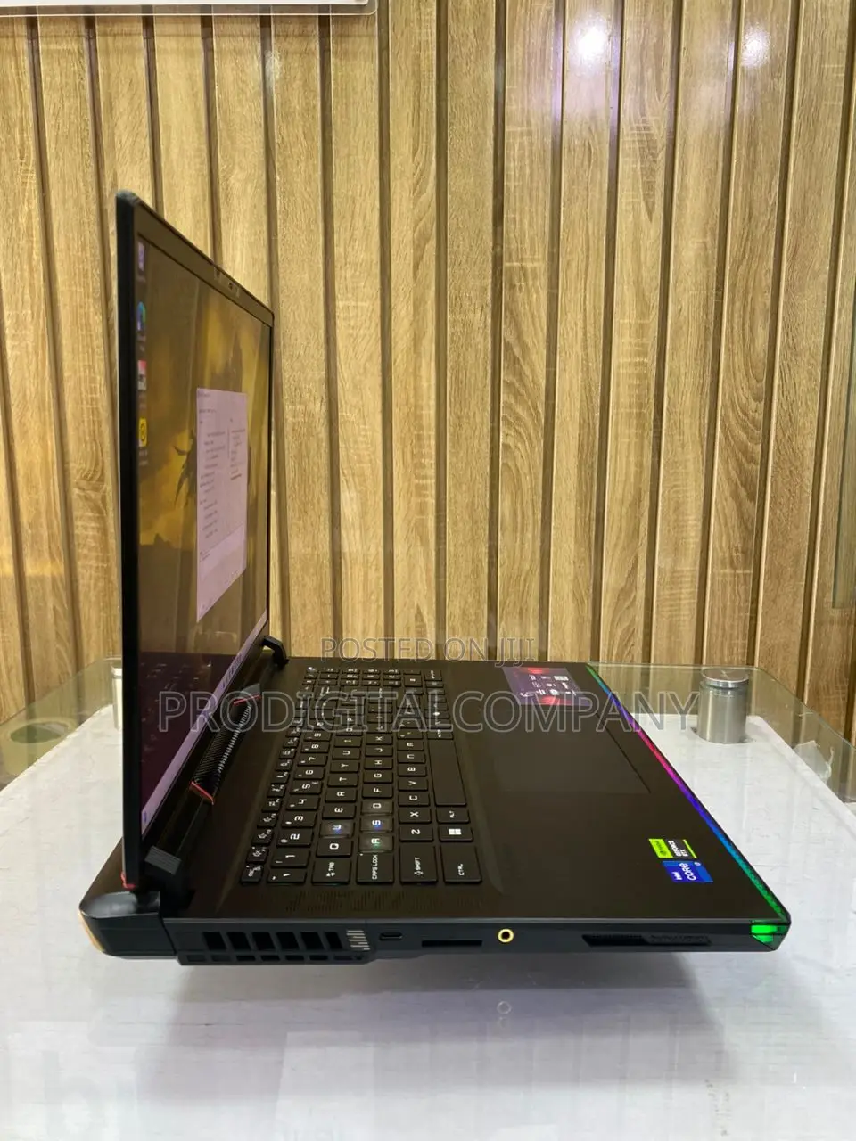 Laptop MSI Raider GE78HX 16GB Intel Core i7 SSD 1T