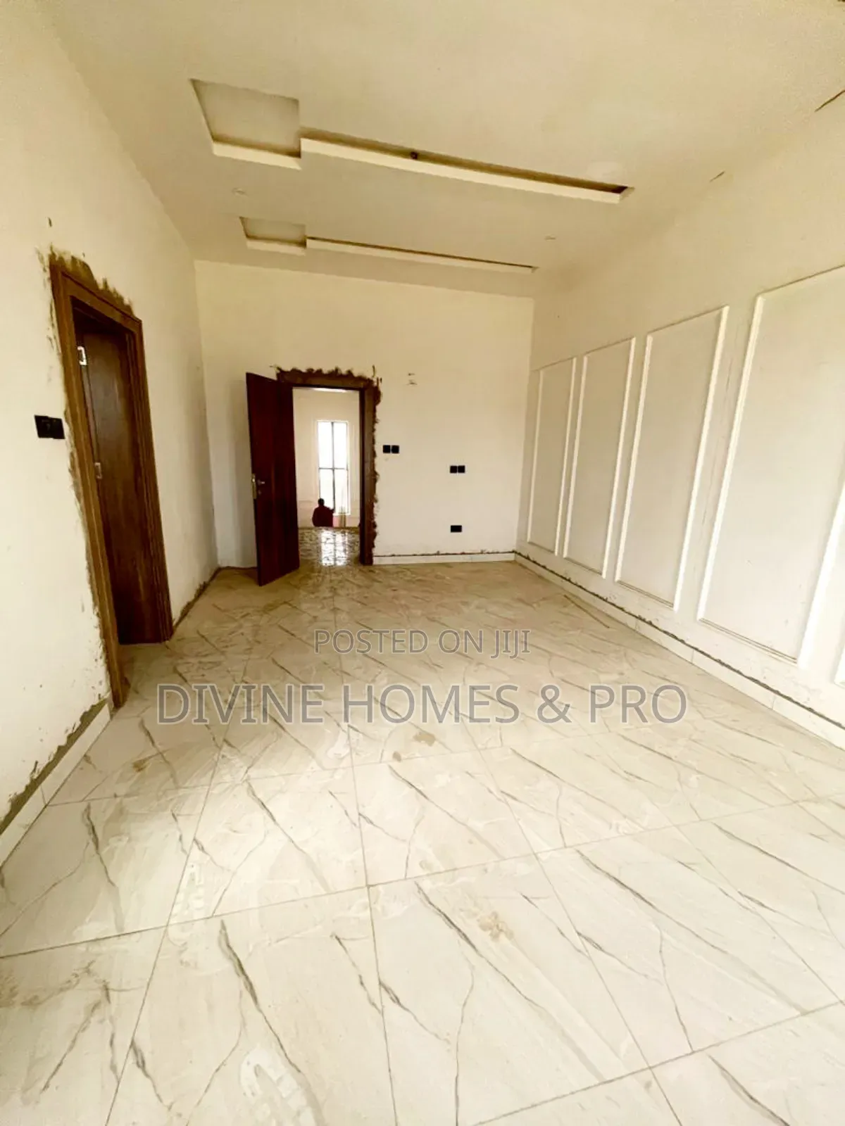 5bdrm Duplex in Lugbe District for sale