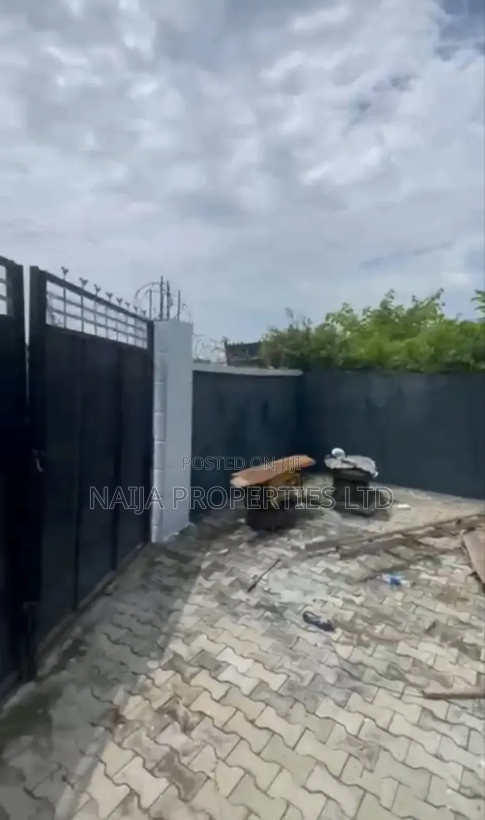 Studio Apartment in Alatishe, Ibeju for sale