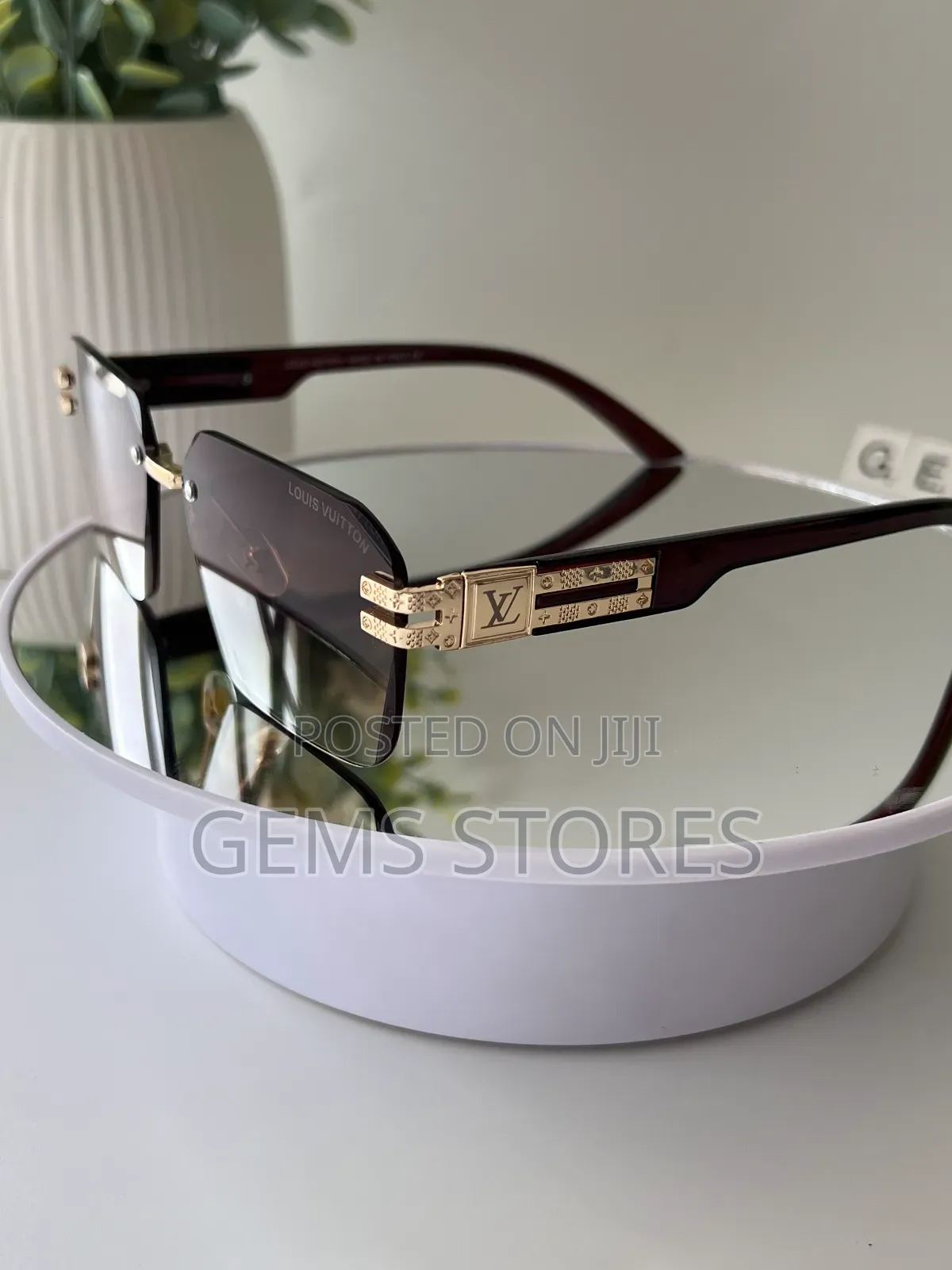 Lv-Inspired Luxury Rimless Sunglasses–Brown Gradient Lenses