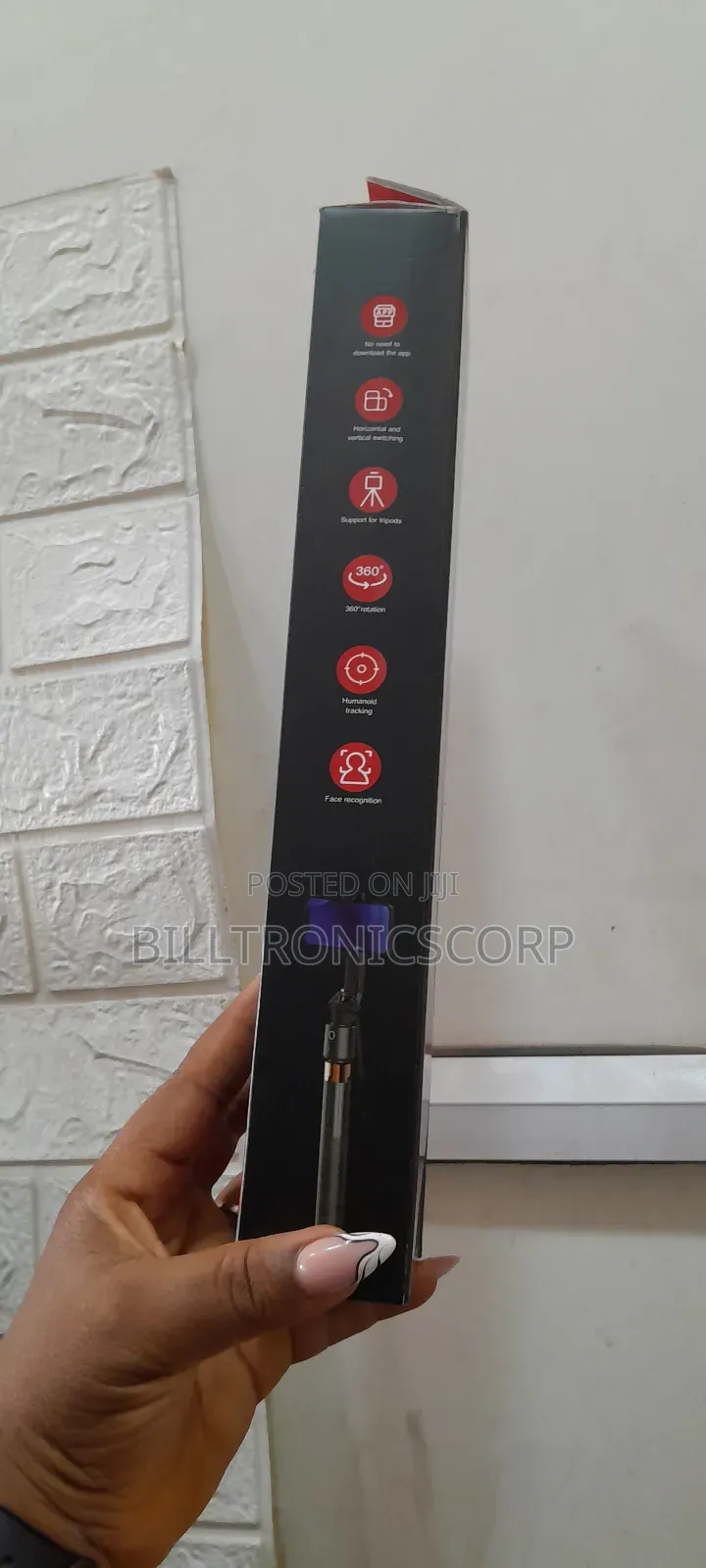 Smart Follow the Selfie Stick