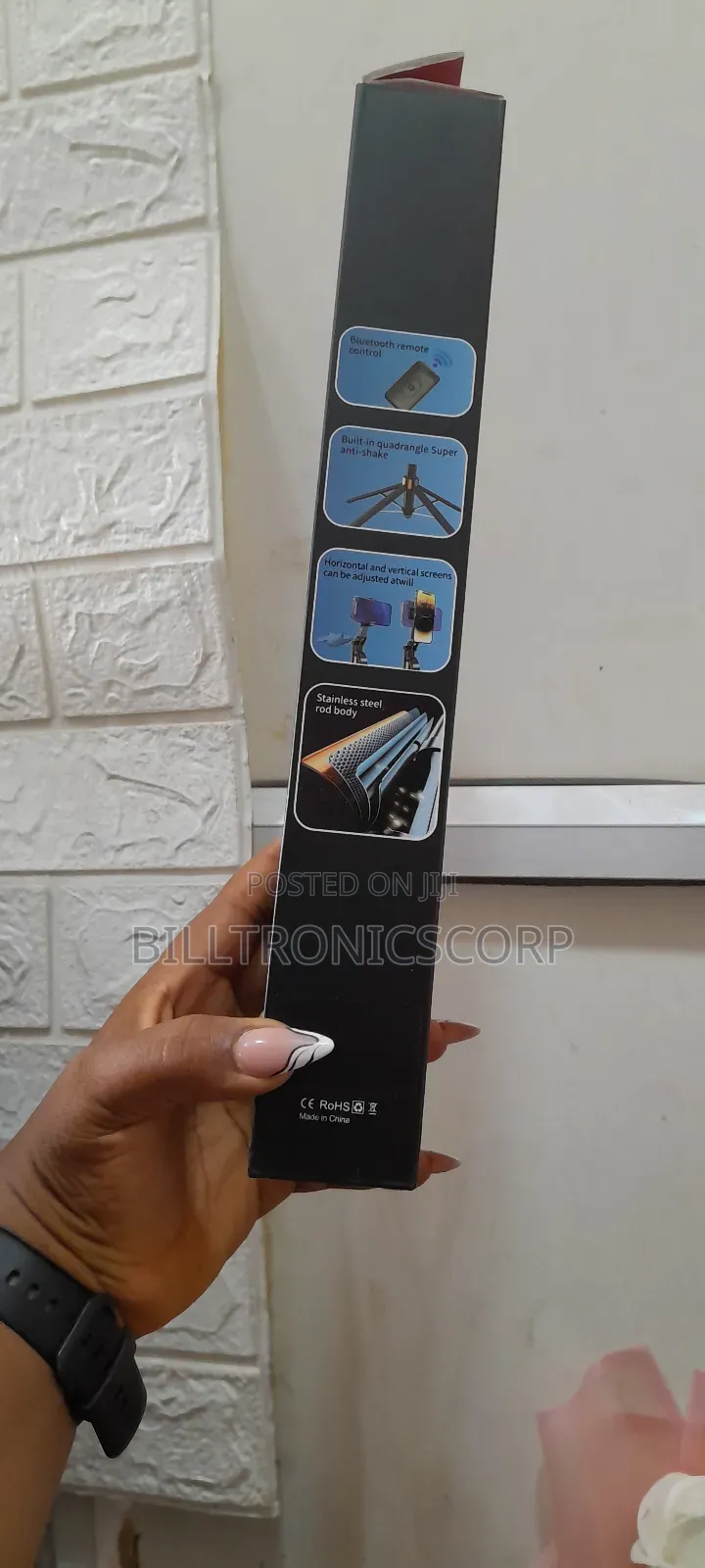 Smart Follow the Selfie Stick