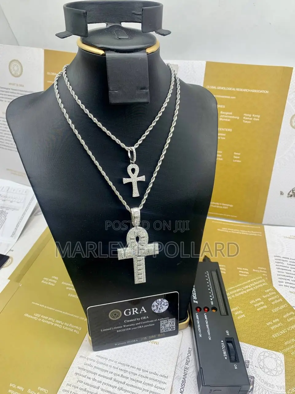 Glove Moissanite Diamond Pendant Chain