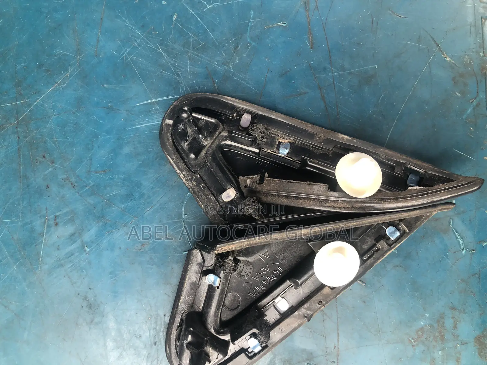 Mirror Pad for Avalon 2015 Model
