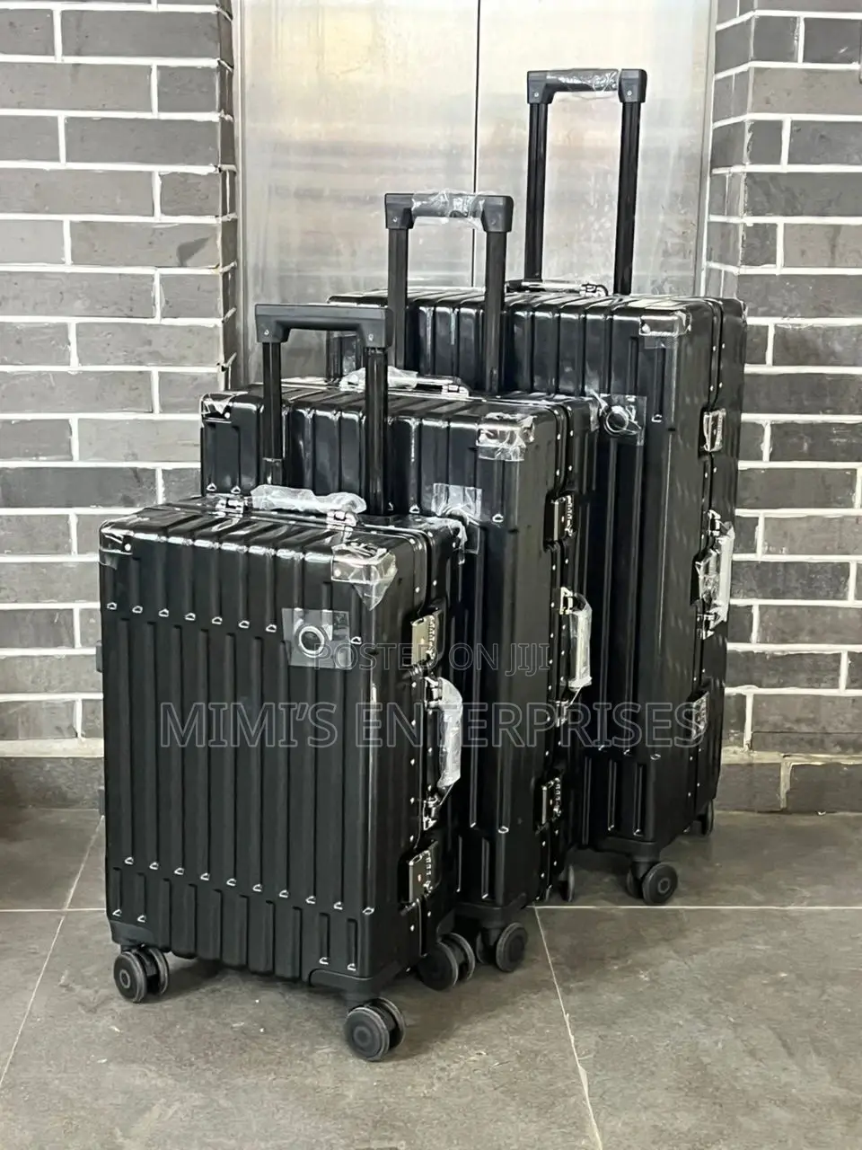 Solide Luggage Box Aluminum