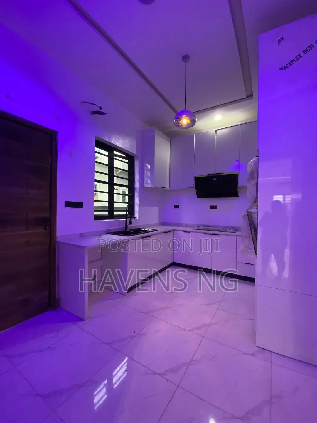 4bdrm Duplex in Lekki Phase 2 for sale
