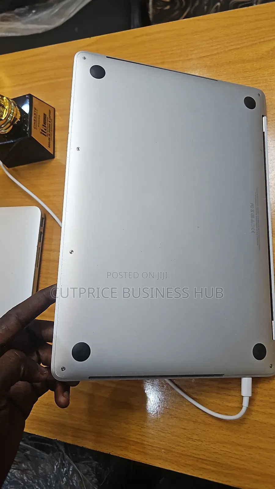 Laptop Apple MacBook Pro 2017 8GB Intel Core I5 SSD 256GB