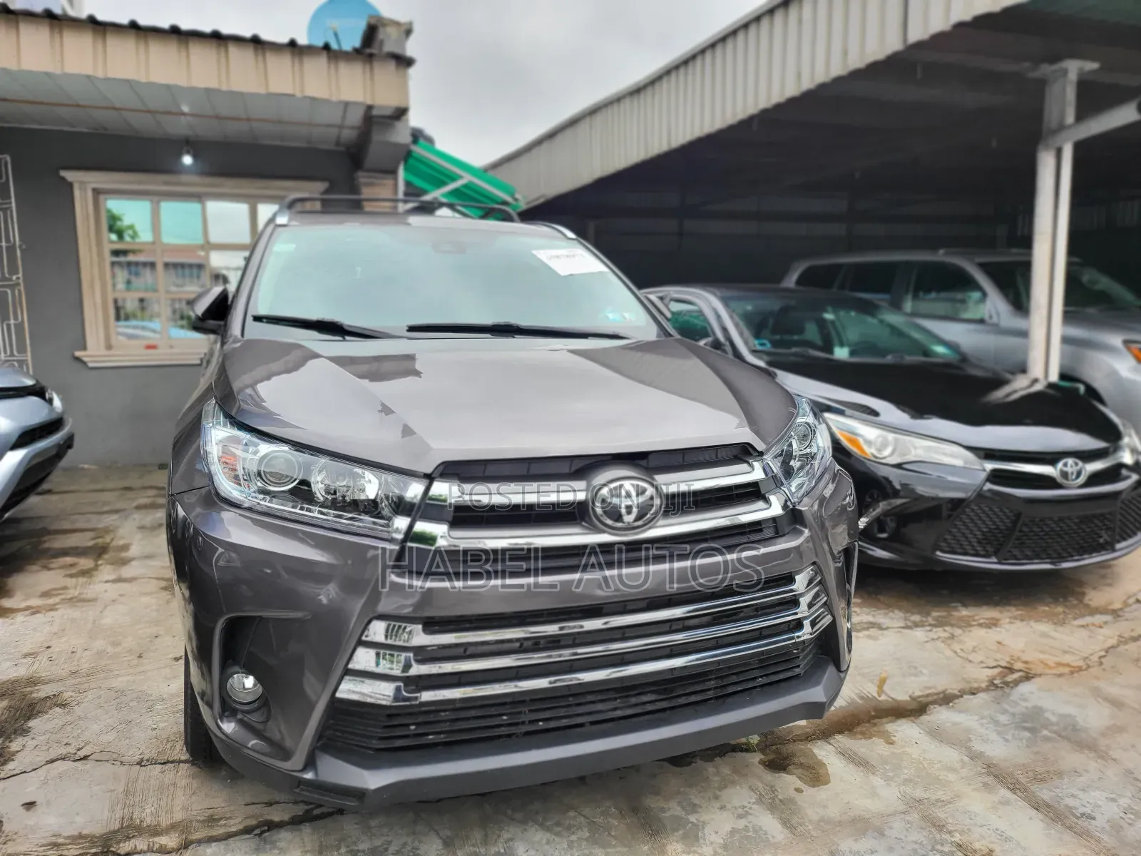 Toyota Highlander Limited 4x4 V6 (3.5L 6cyl 8A) 2017 Gray