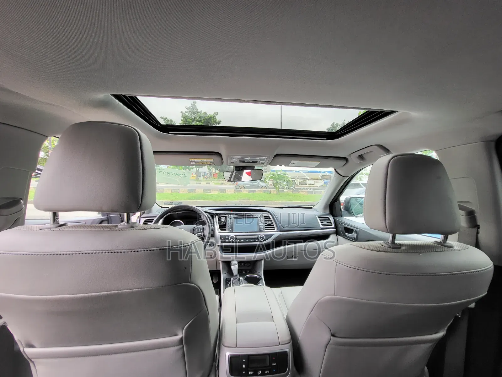 Toyota Highlander Limited 4x4 V6 (3.5L 6cyl 8A) 2017 Gray