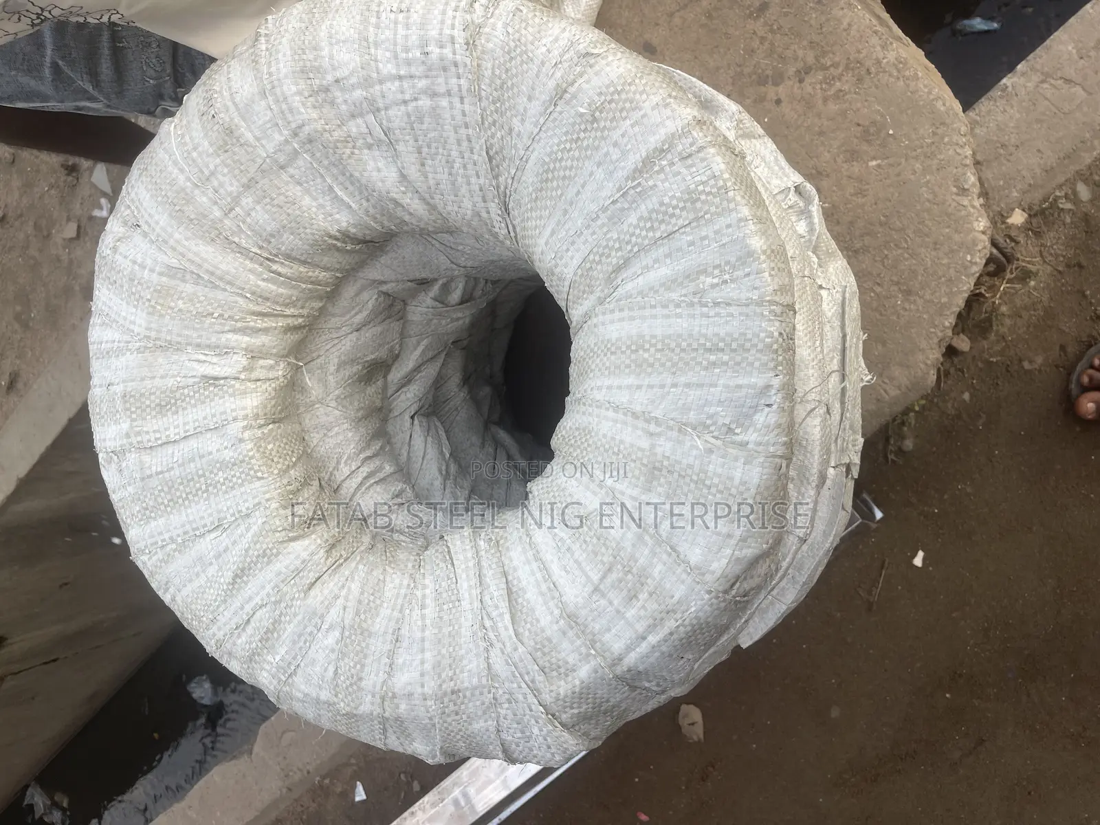 Anti Rust Galvanize With High Fence Y Hanger