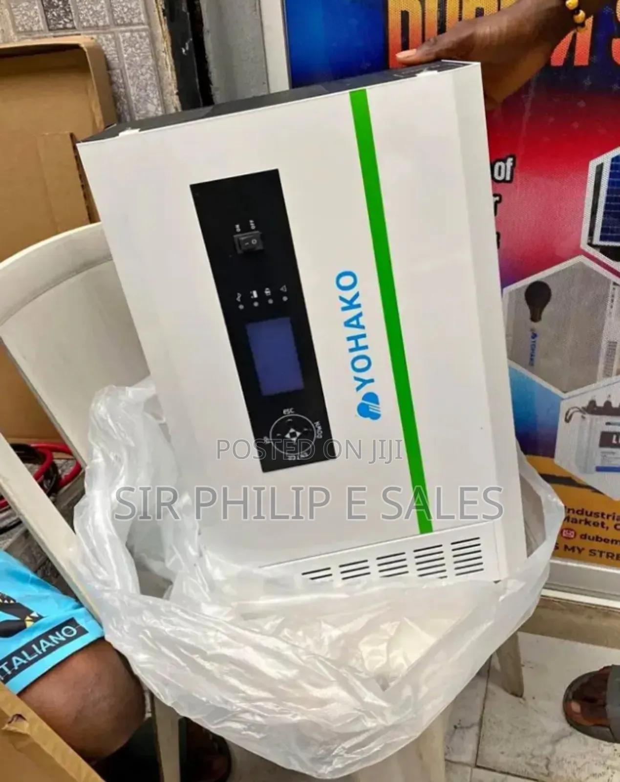 Yahako MPPT Hybrid Solar Inverter 5kva