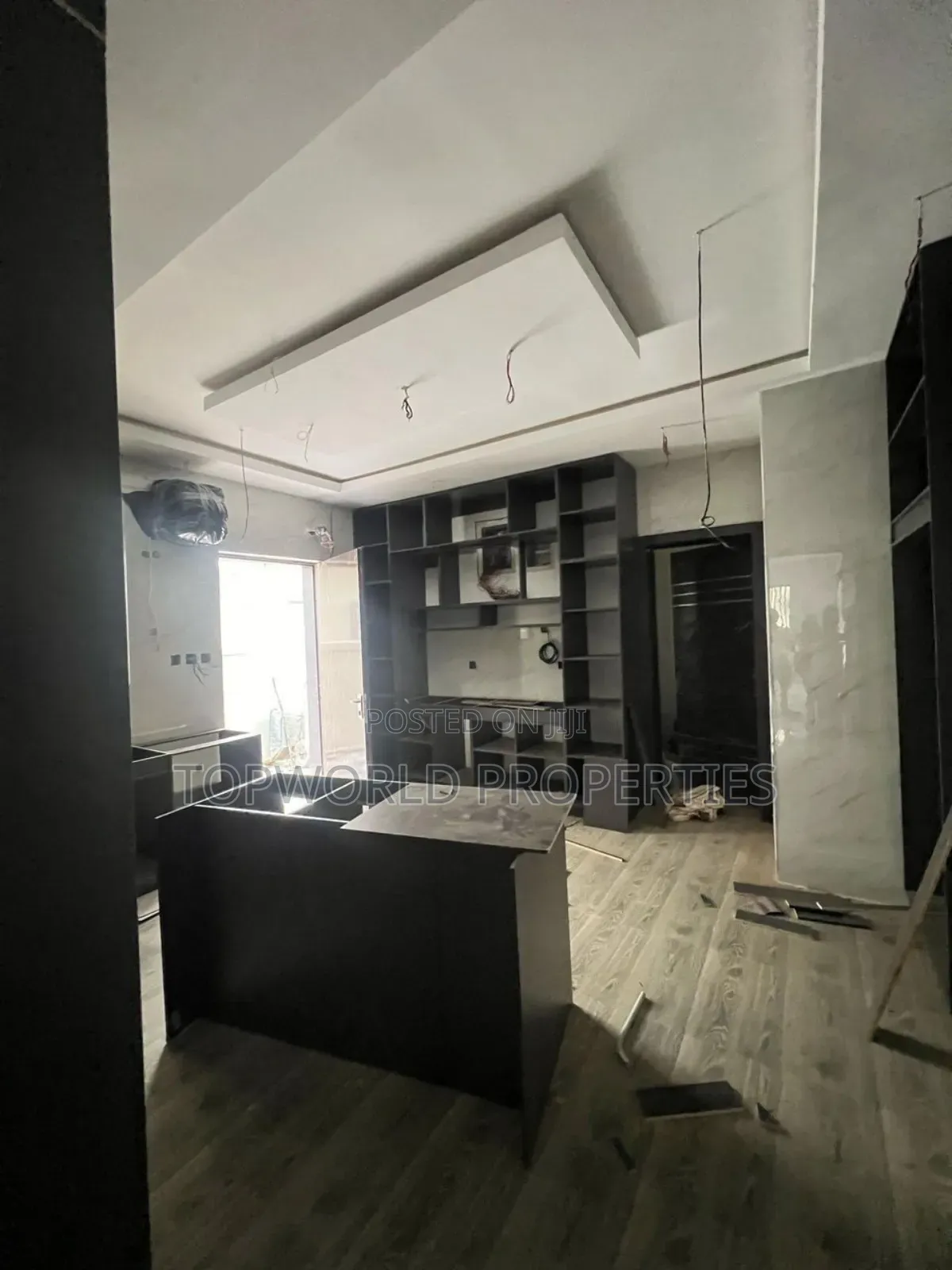 5bdrm Duplex in Ikeja Gra for sale