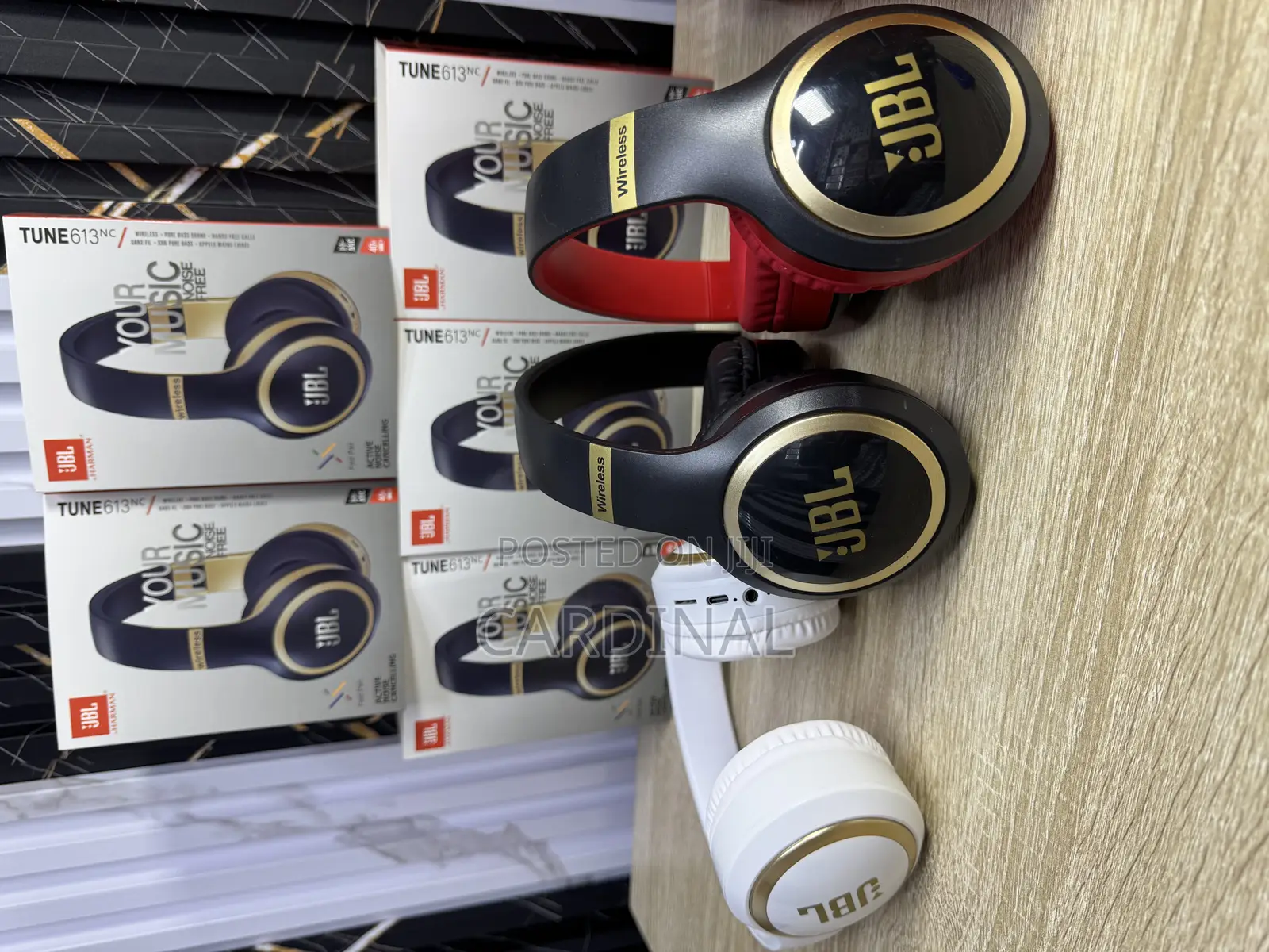Tune613 Bluetooth Headphone