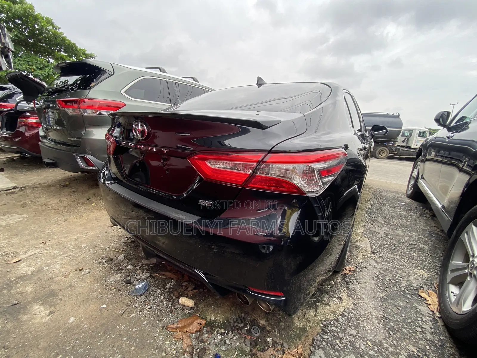 Toyota Camry SE 2021 Black
