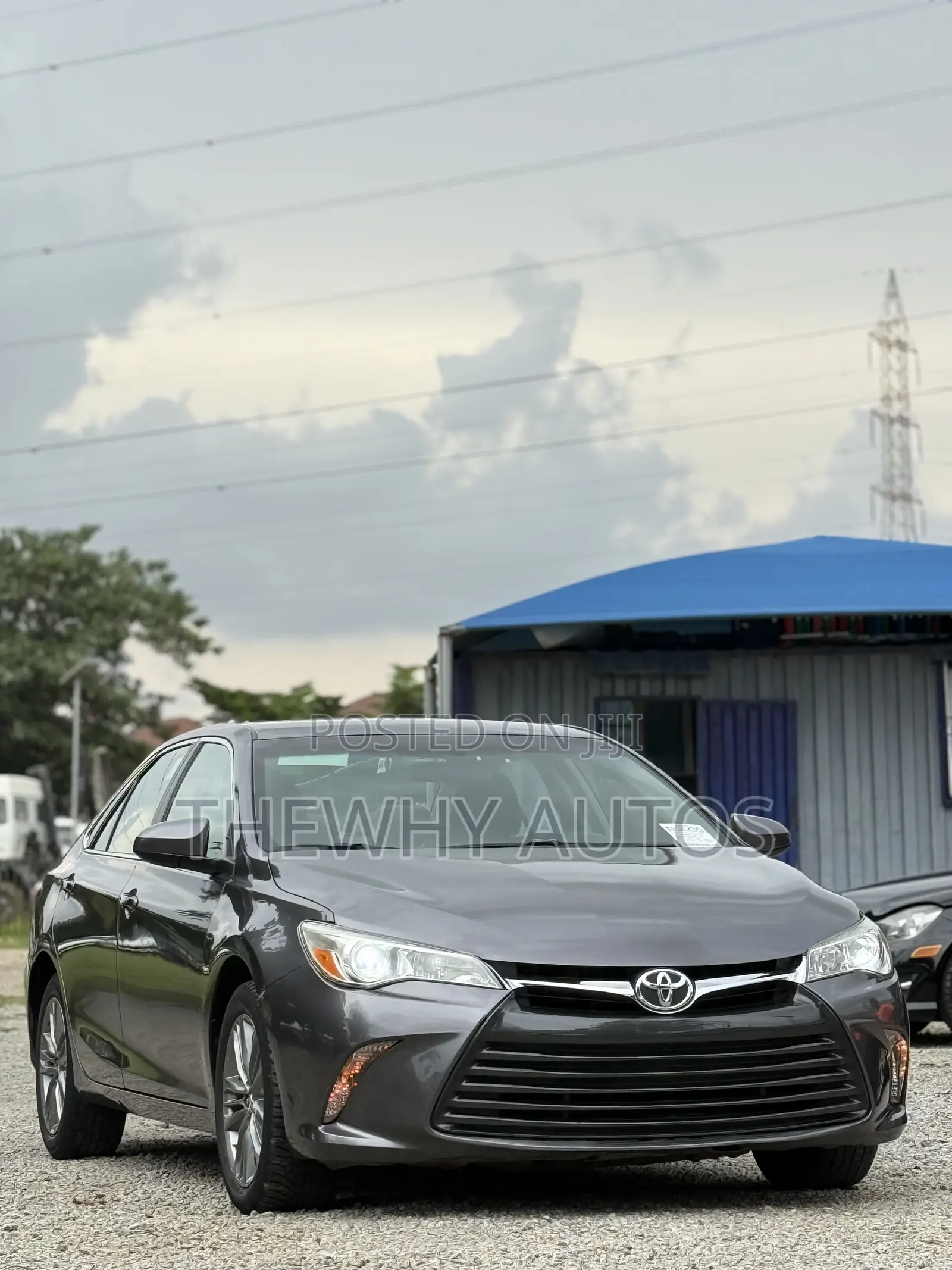 Toyota Camry SE 4dr Sedan (2.5L 4cyl 6A) 2017 Gray
