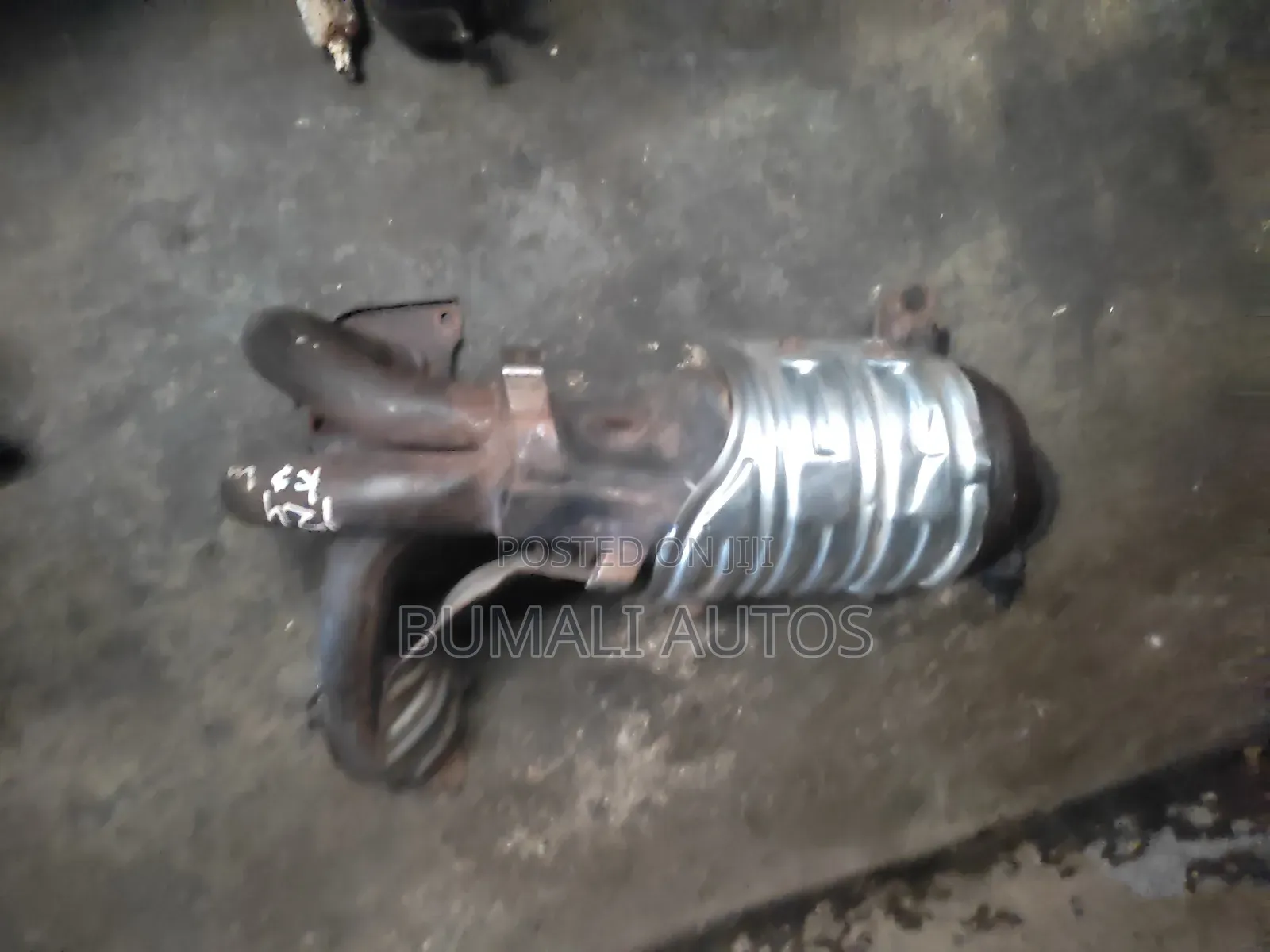 Manifold Catalyst for Pontiac Vibe/Toyota Matrix 2010 Model