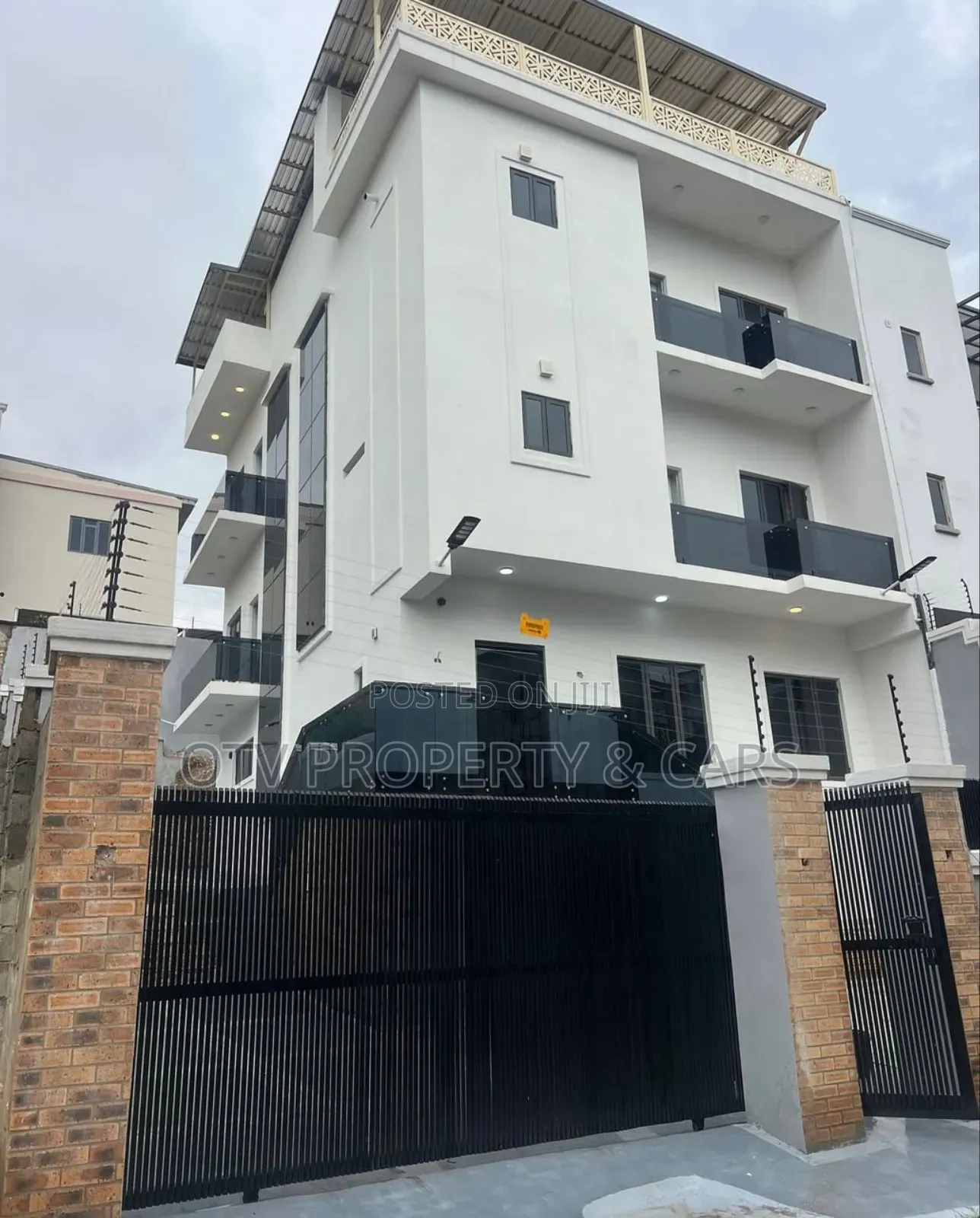 Furnished 5bdrm Duplex in Guzape District for sale