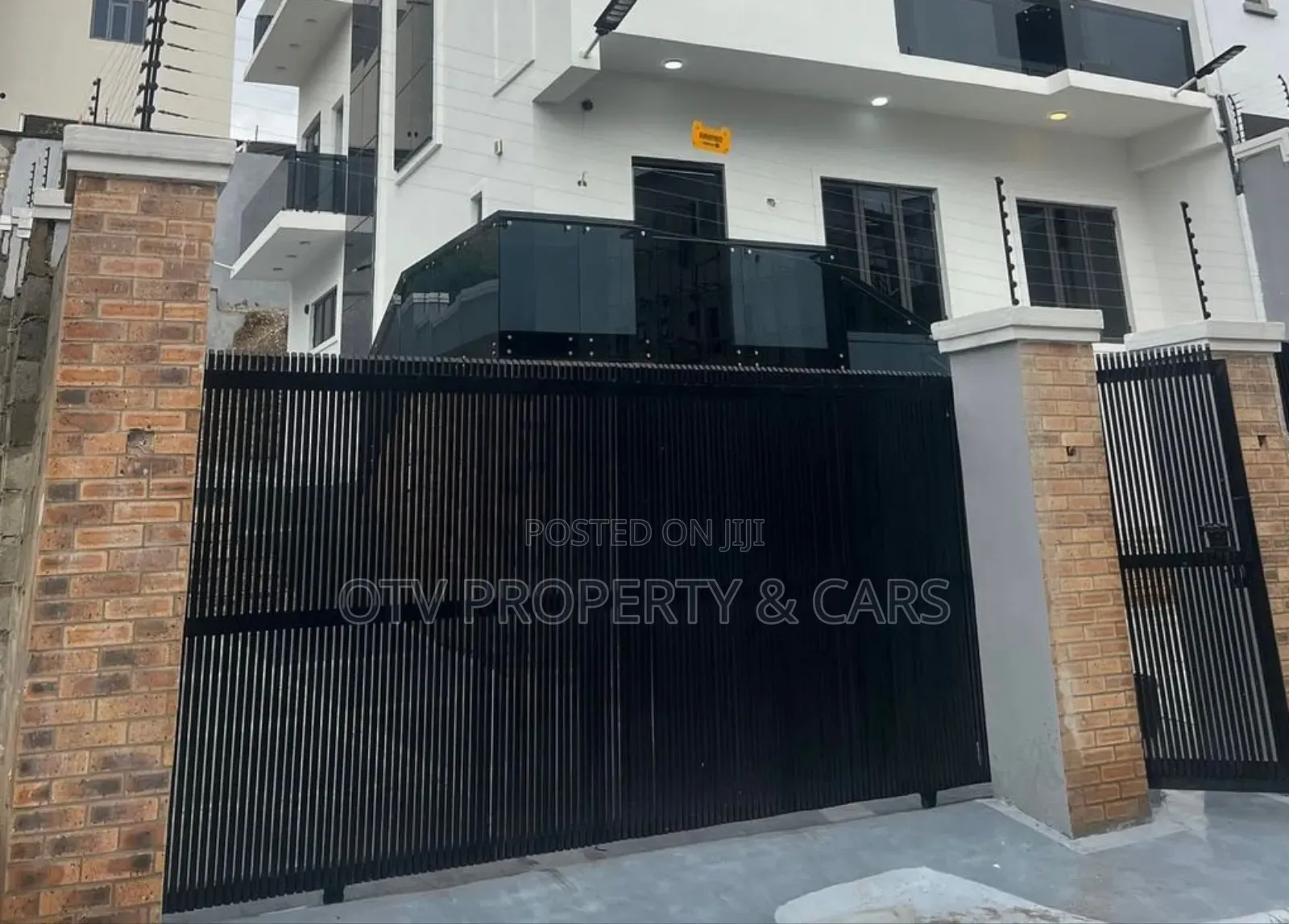 Furnished 5bdrm Duplex in Guzape District for sale