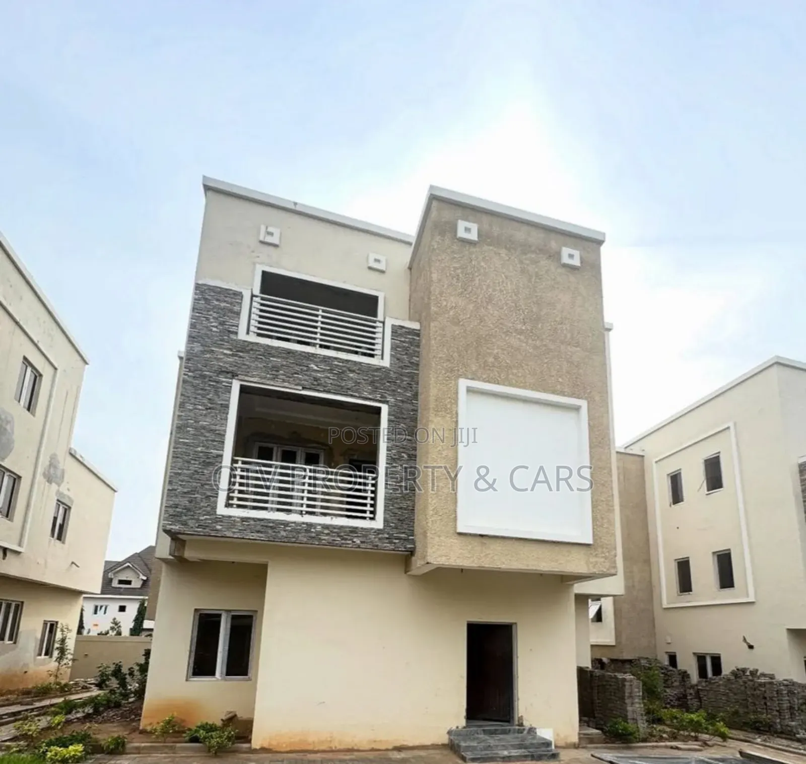 Furnished 6bdrm Duplex in Guzape District for sale
