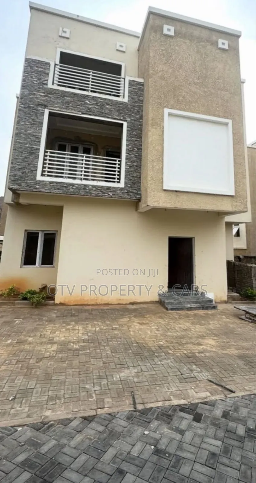Furnished 6bdrm Duplex in Guzape District for sale