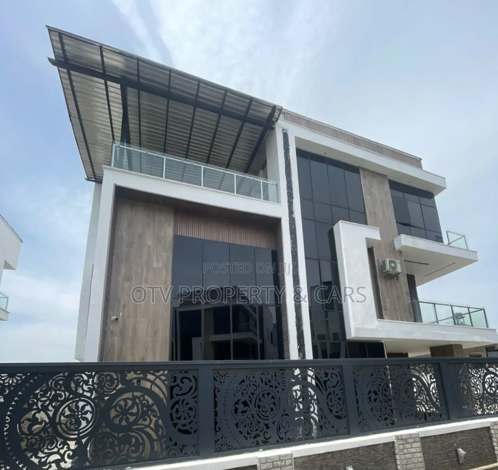 Furnished 6bdrm Duplex in Guzape District for sale