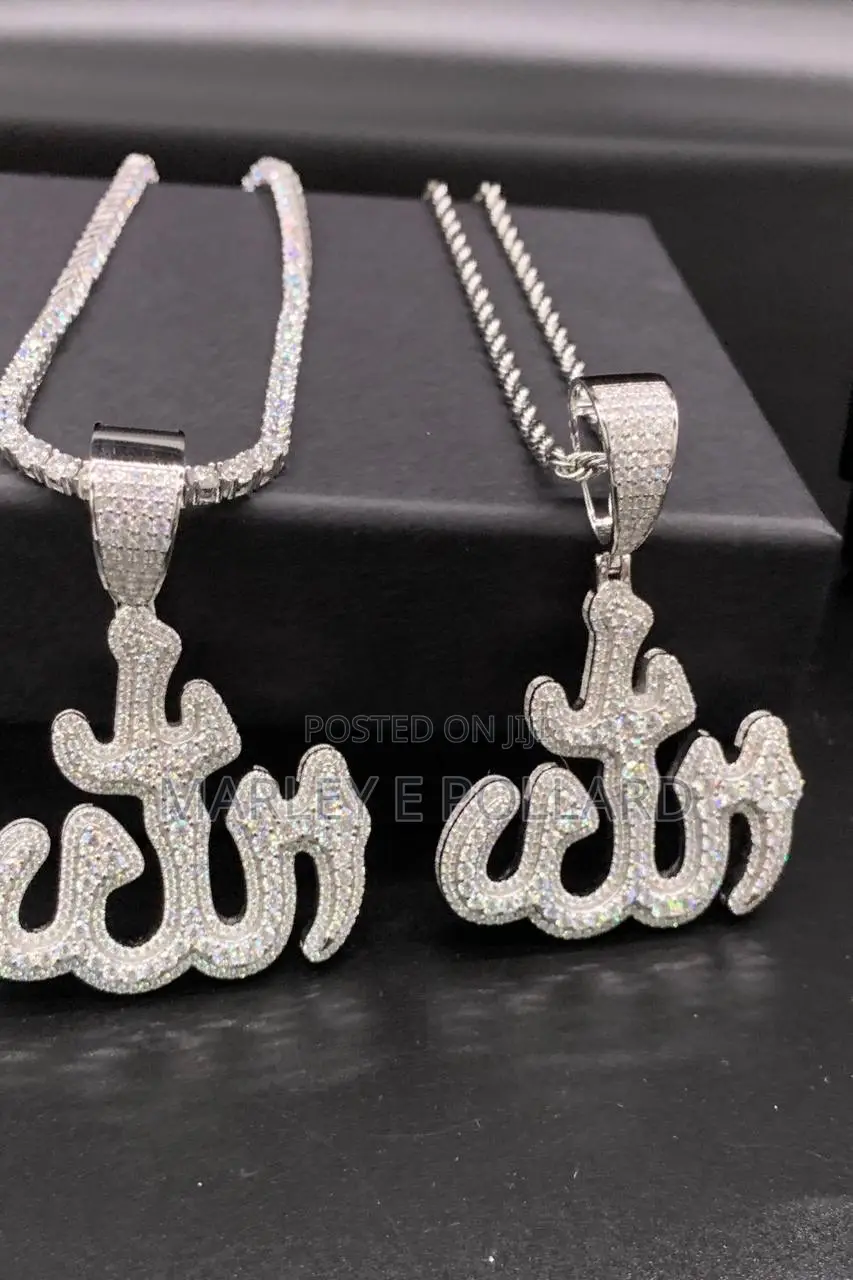 Vvs1 Moissanite Holy Pendant Sterling Silver Chain